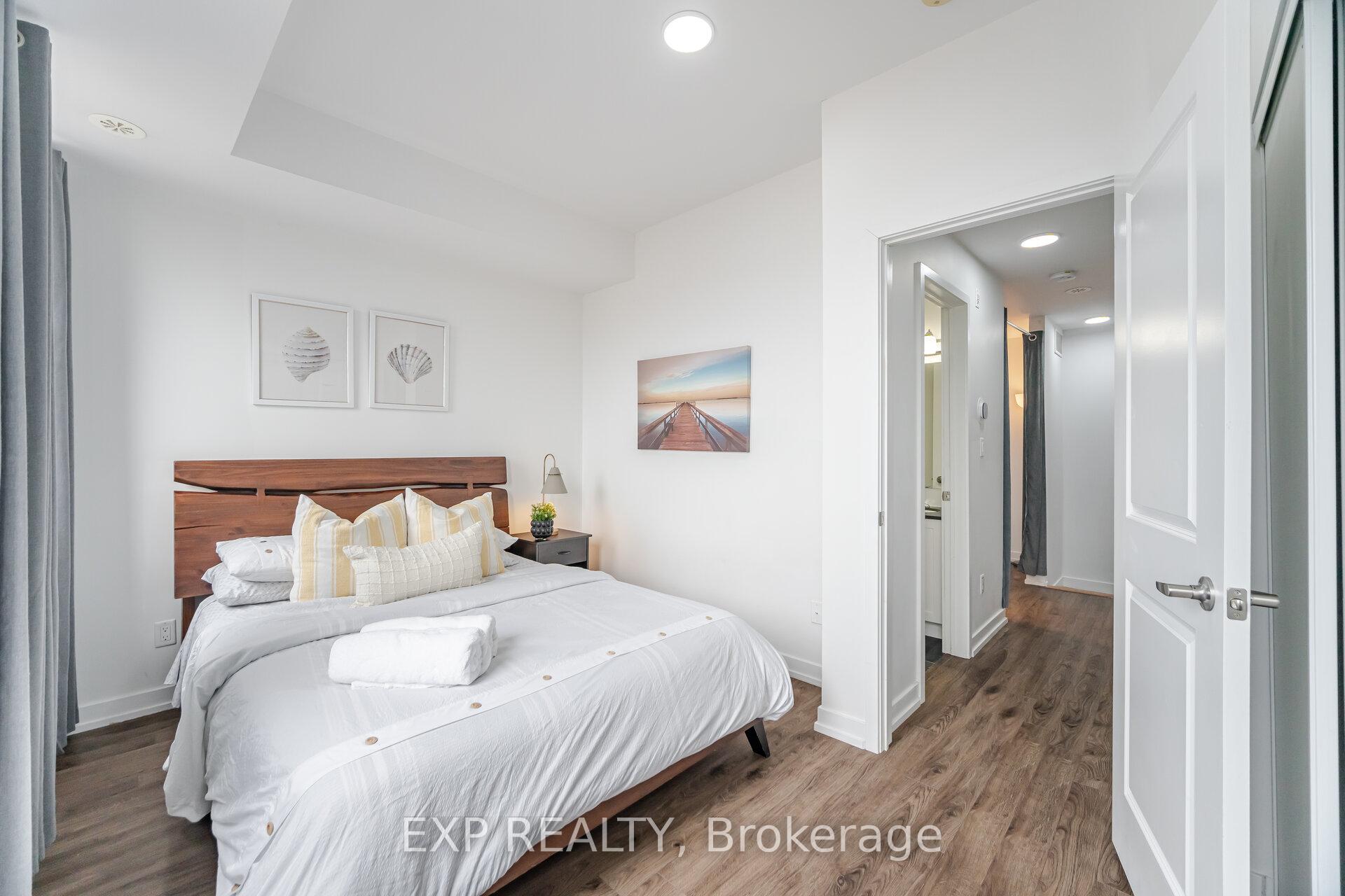 2 Bedrooms Condo at 867 Wilson, Toronto For sale