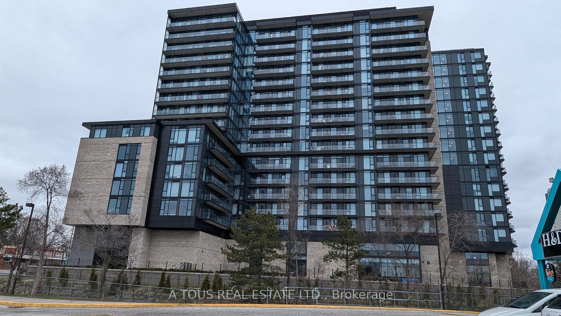 2 Bedrooms Condo at 86 Dundas, Mississauga For sale