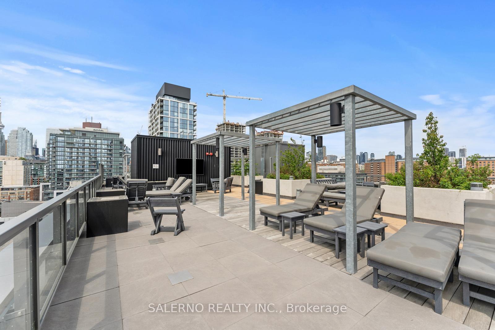 2 Bedrooms Condo at 120 Parliament, Toronto For sale