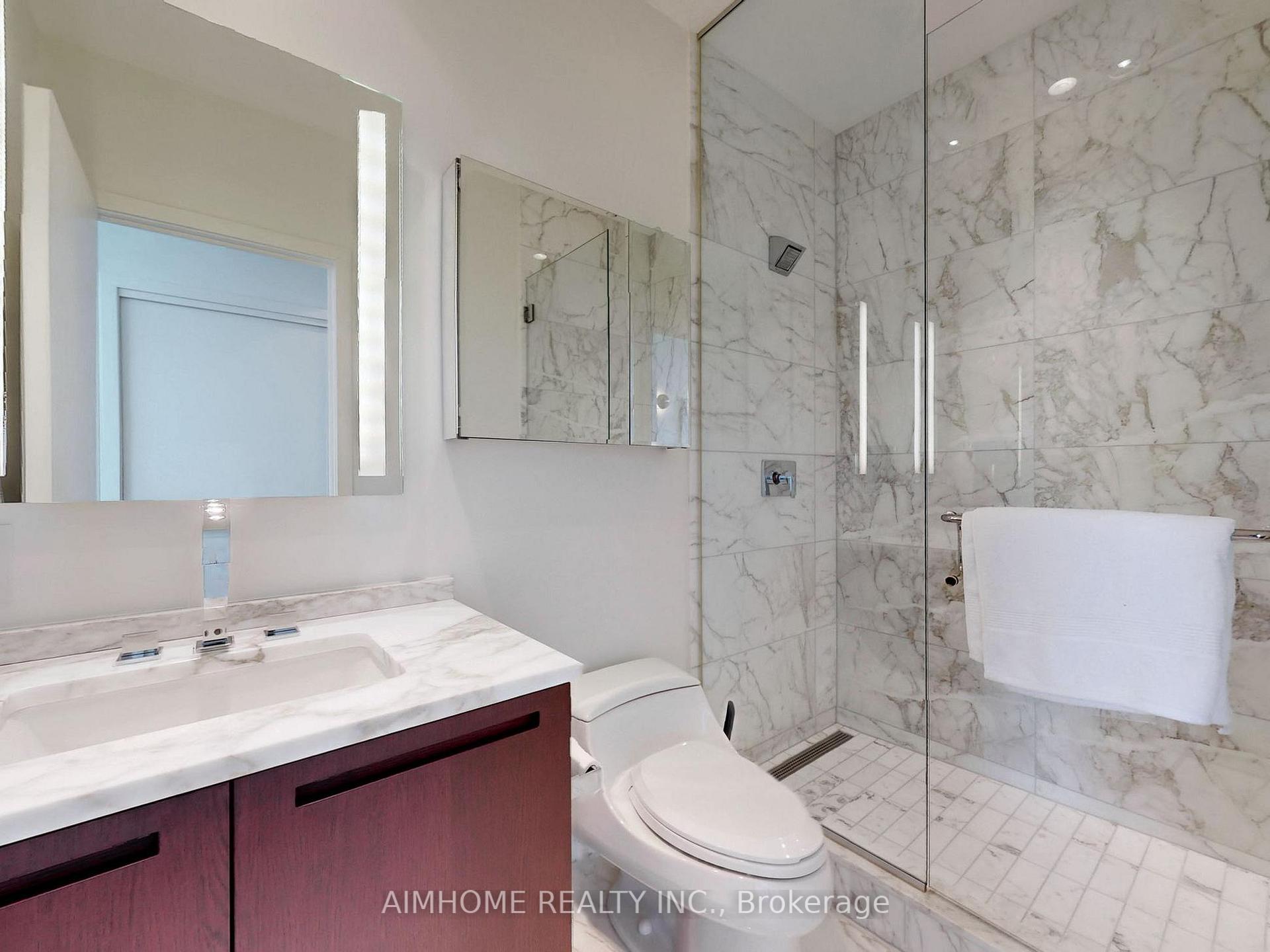 3 Bedrooms Condo at 180 University, Toronto For sale