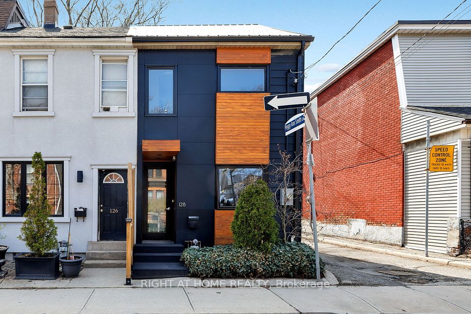 128 Hamilton