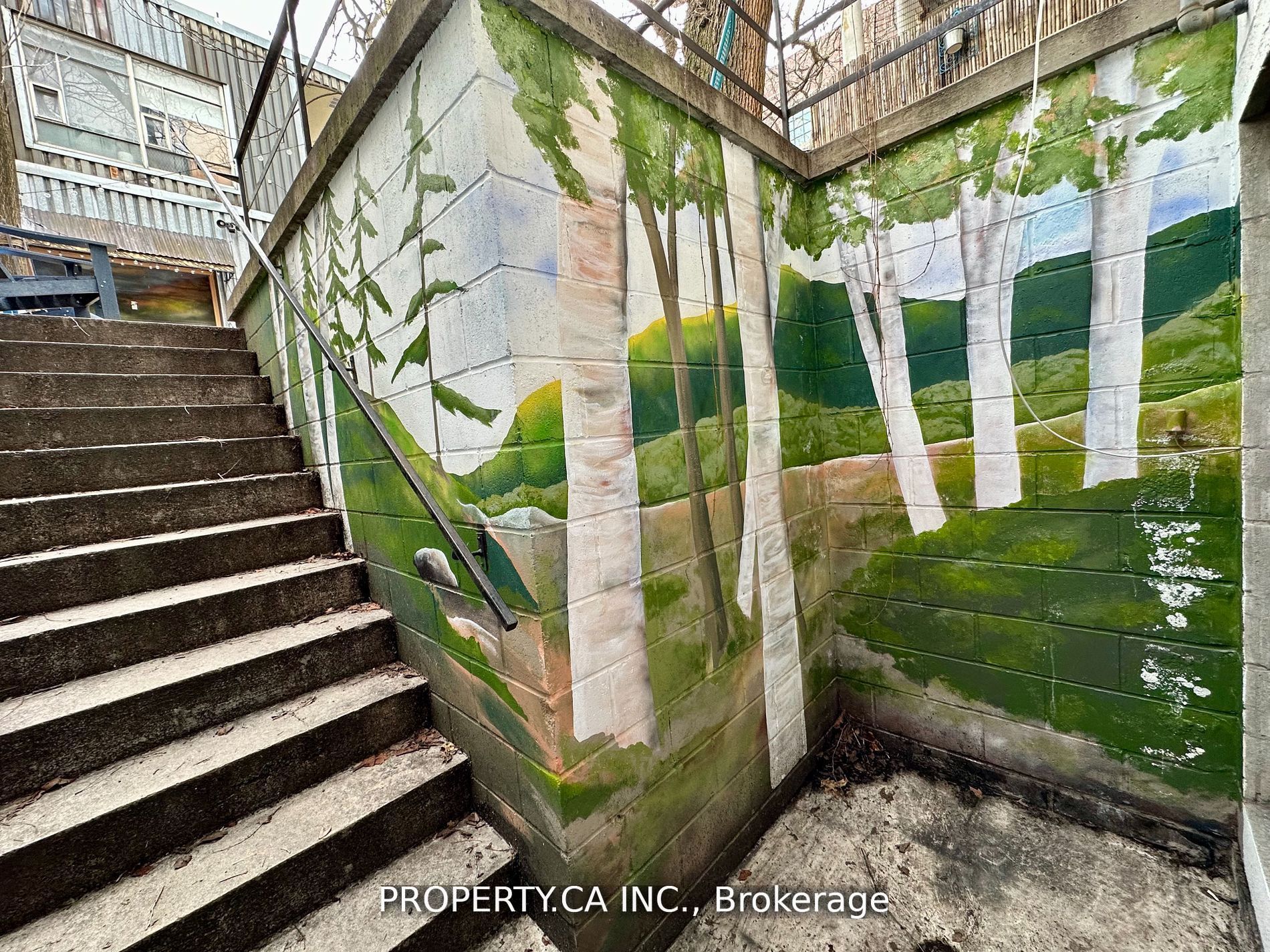 883 Queen Street W, #B1