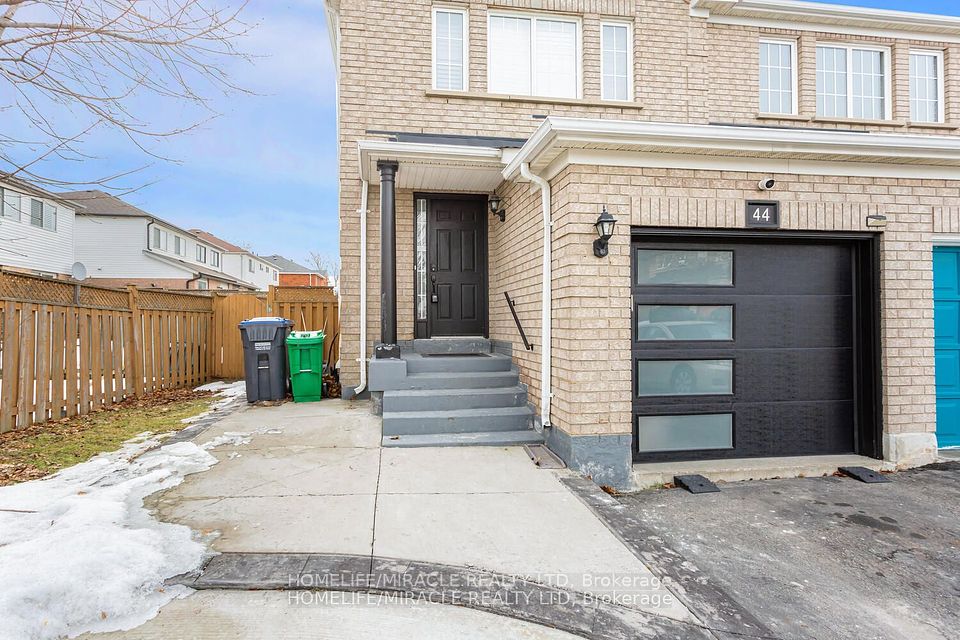 44 Needlewood Lane, Brampton, ON L6R 2N3