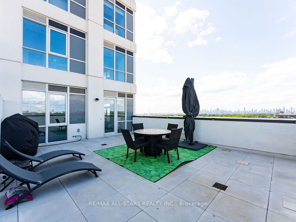 286 Main