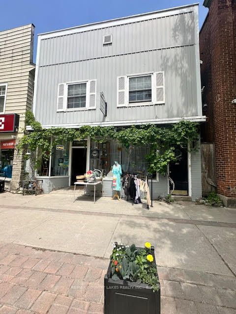 330 Simcoe