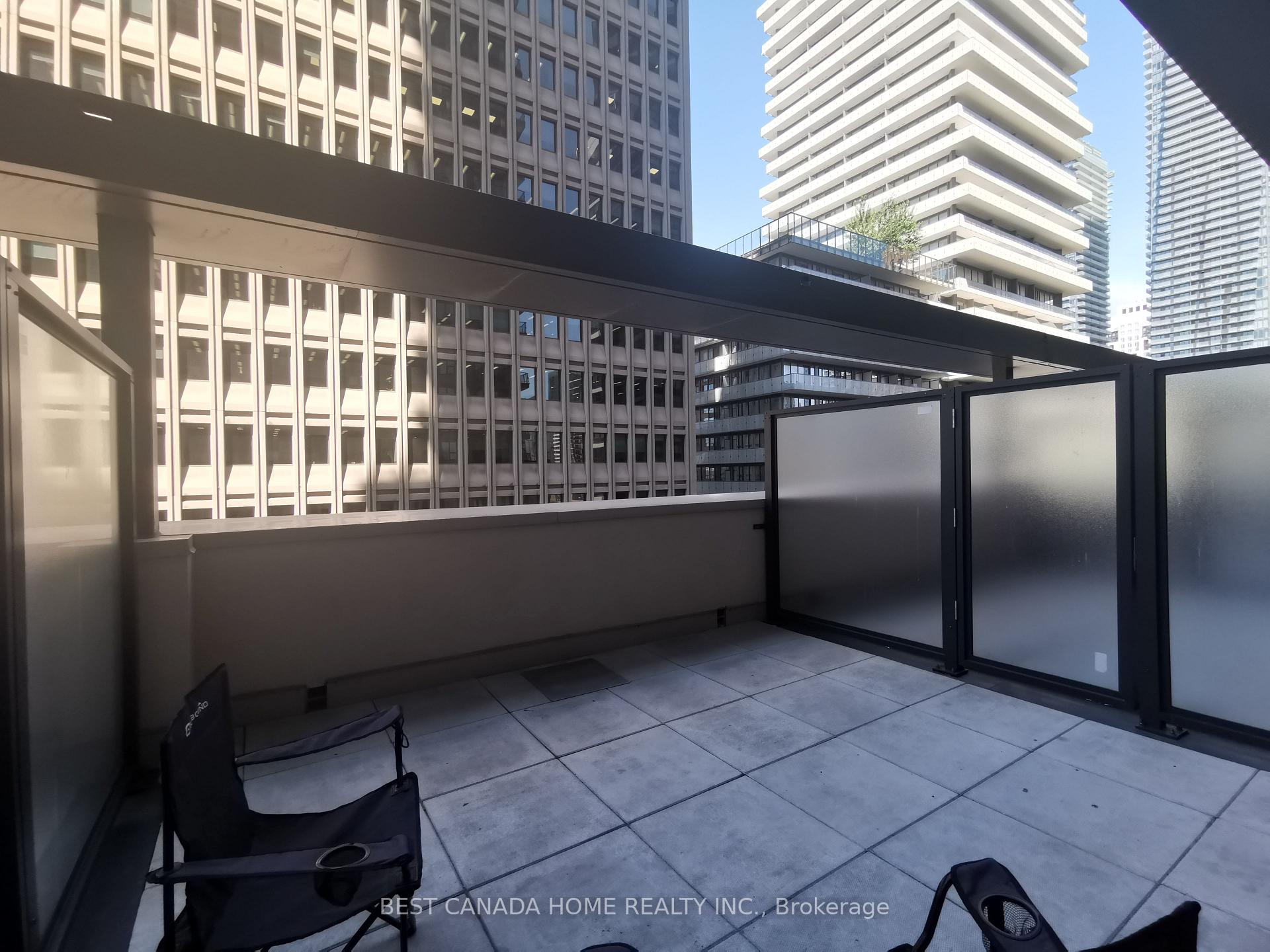 Condo at 955 Bay,  Toronto For sale