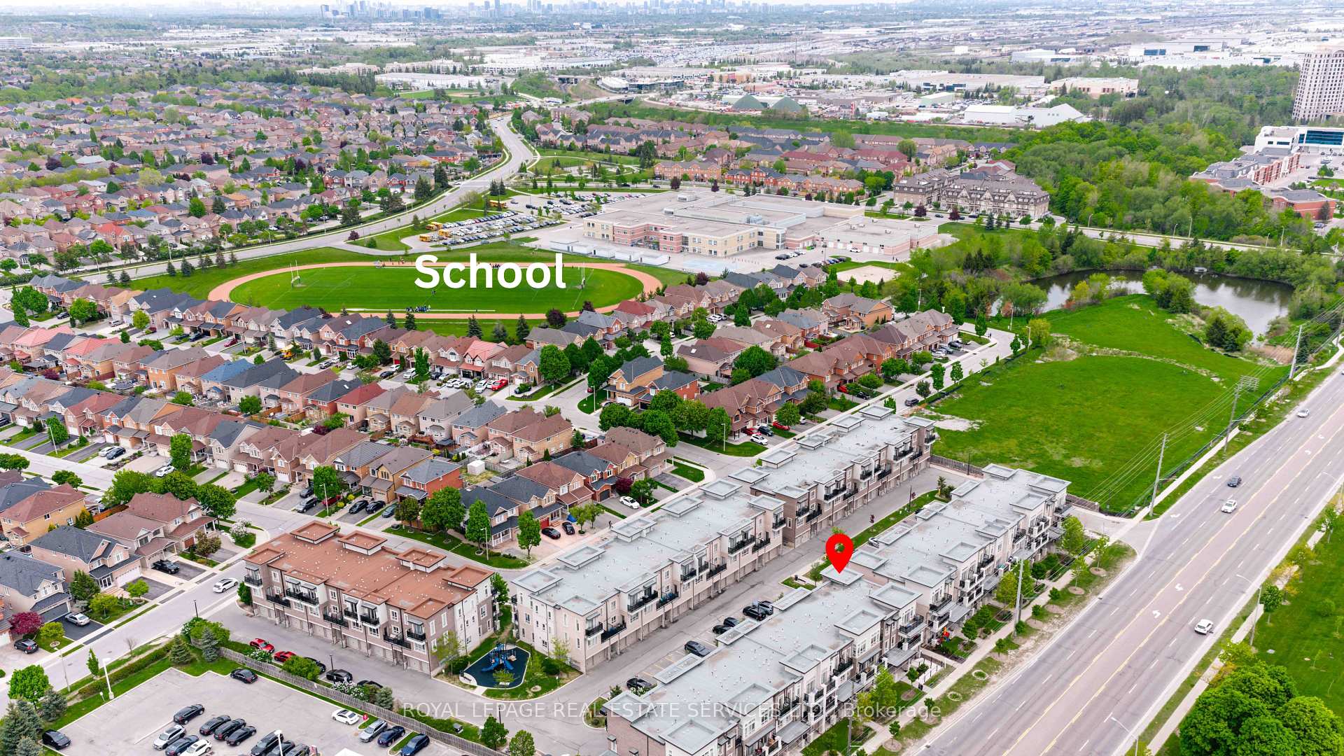 2 Bedrooms Condo at 9621 Jane, Vaughan For sale