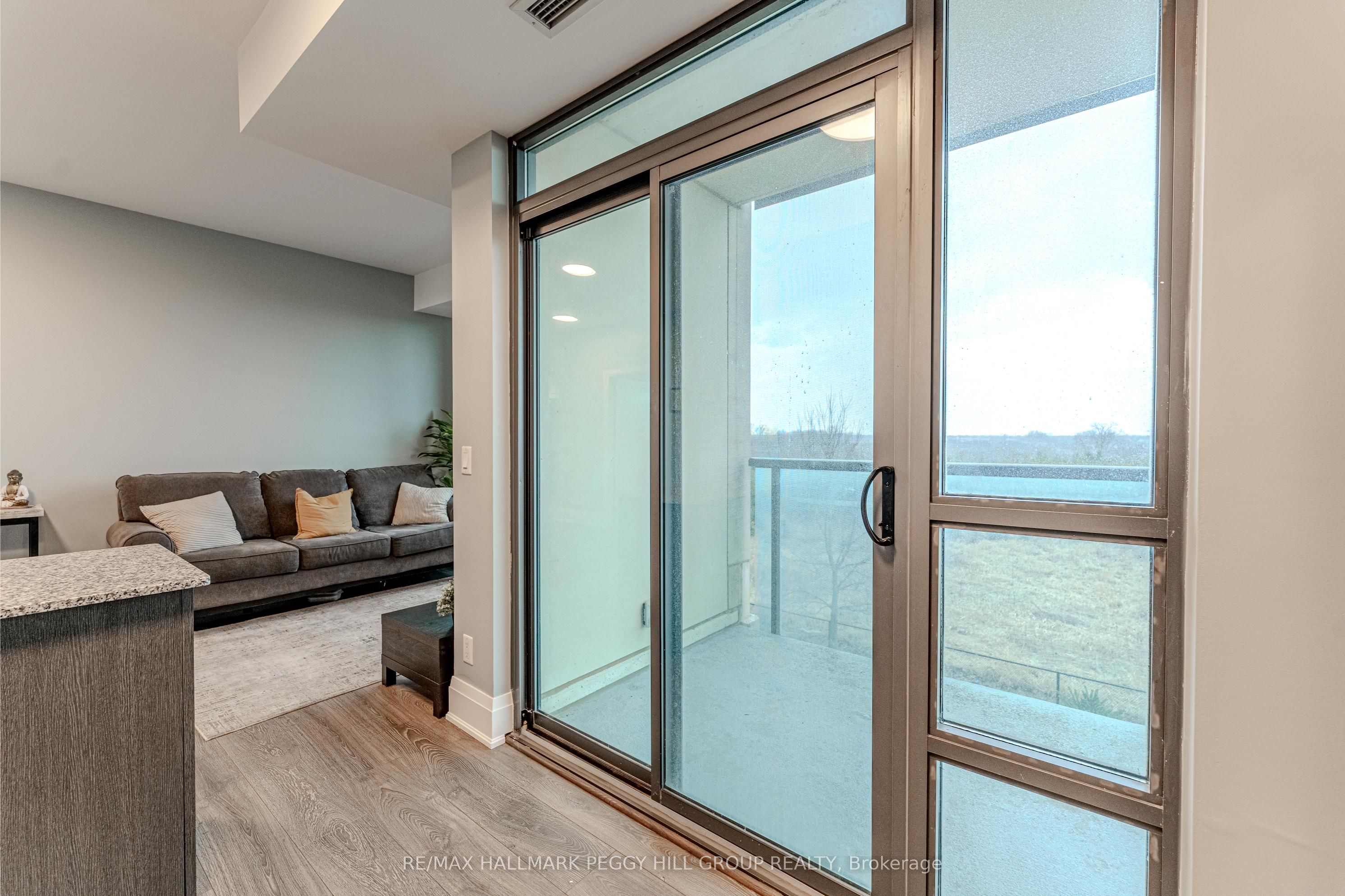 45 Yorkland Boulevard, #206