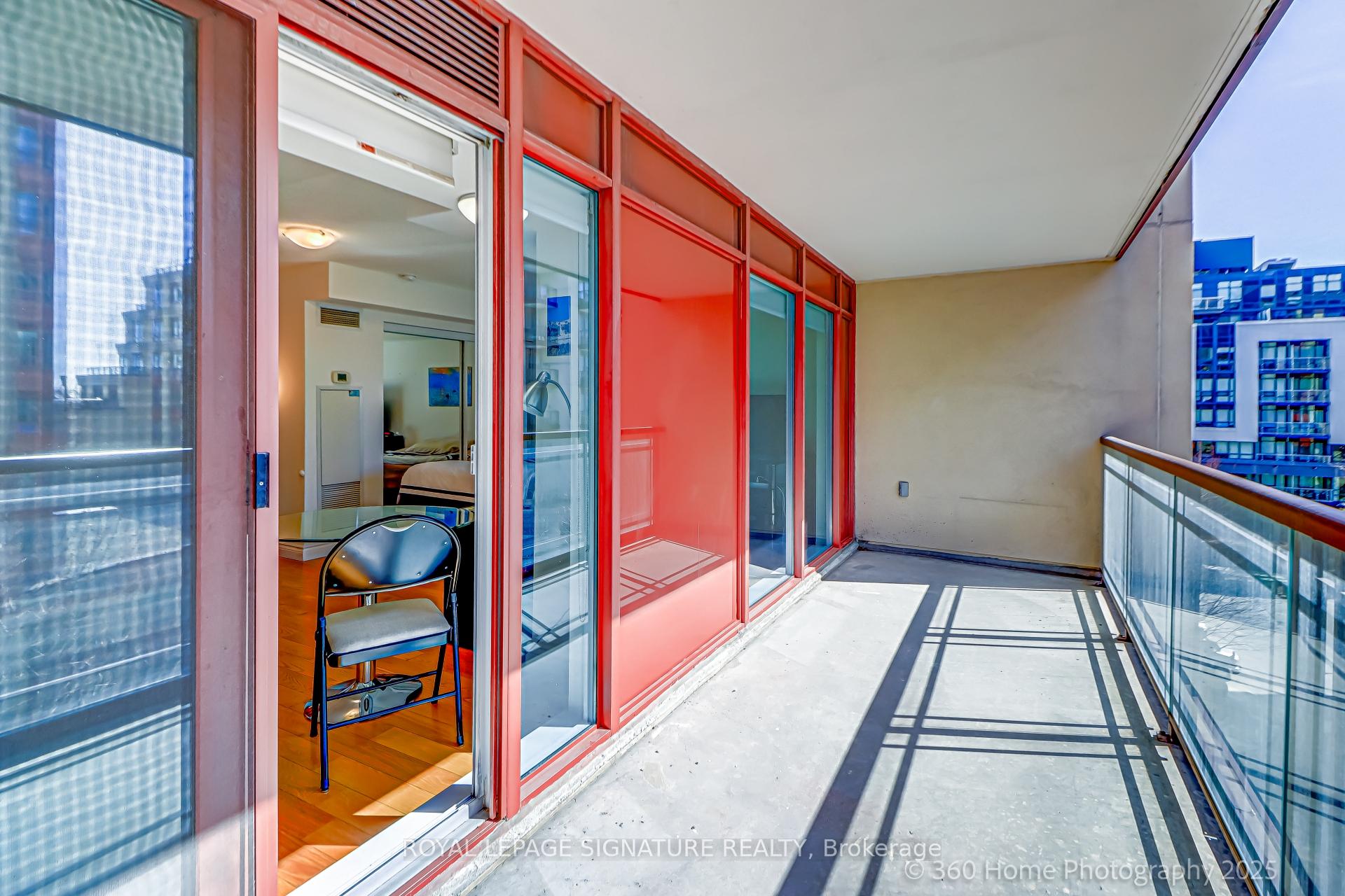 Condo at 27 Rean,  Toronto For sale