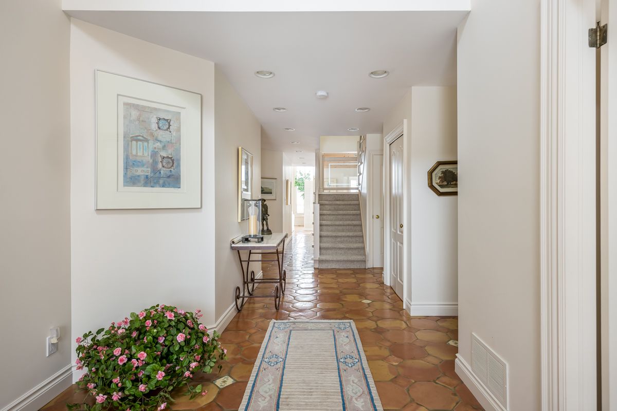 1373 Maple Road