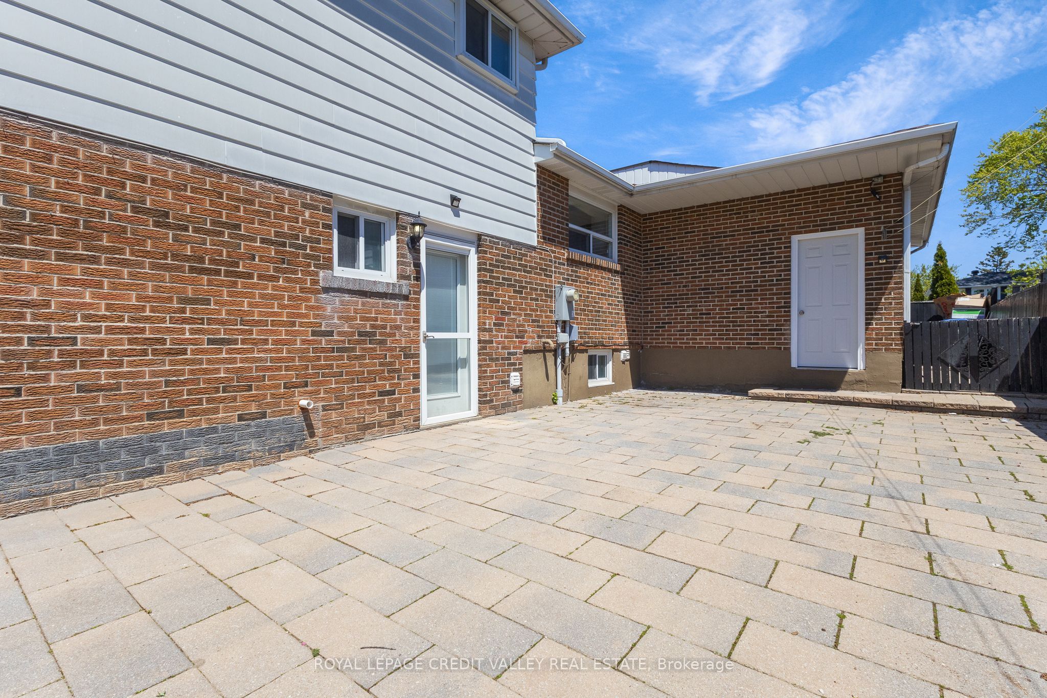 3212 Valmarie Avenue, #Basement