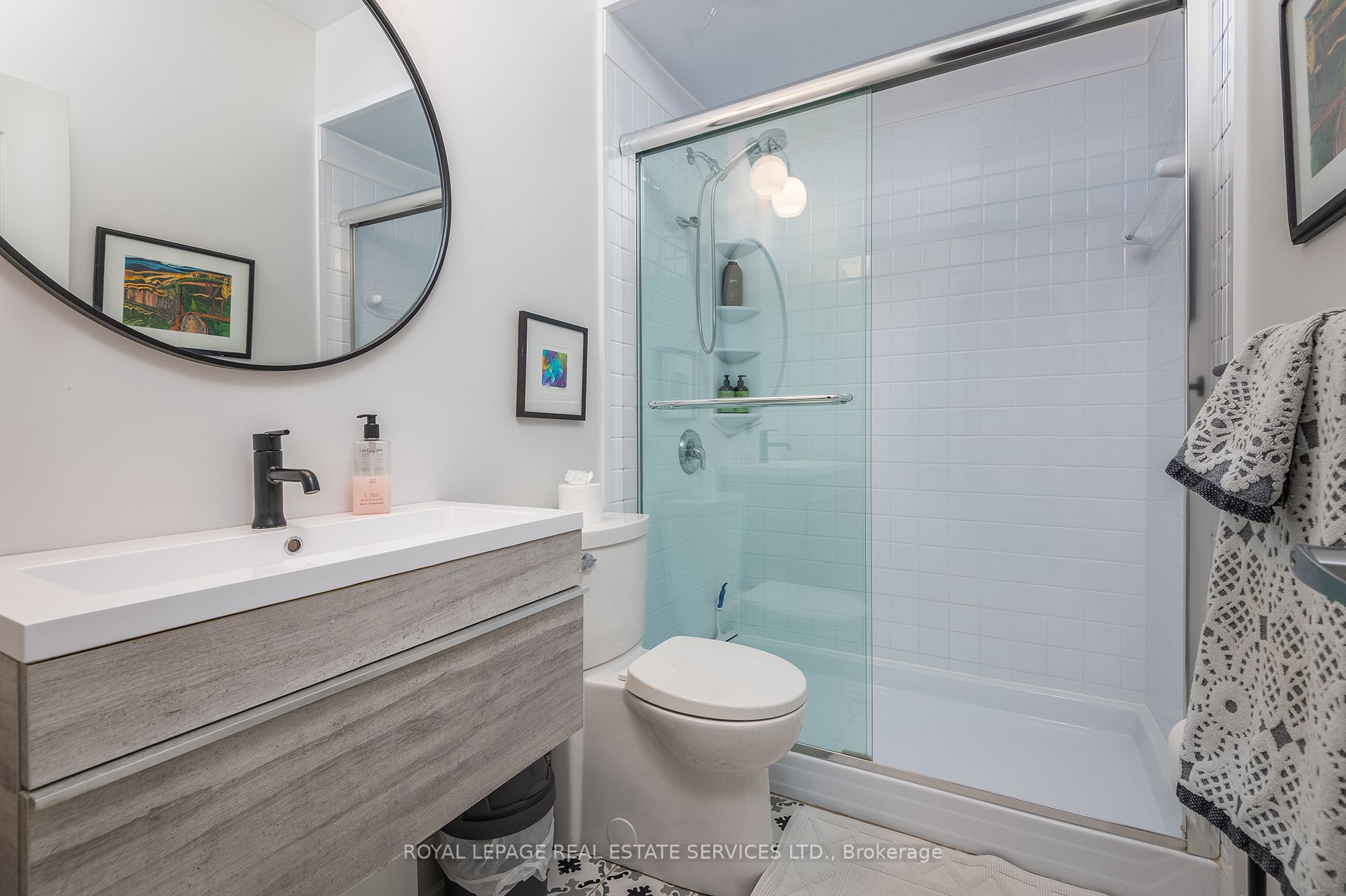 20 Shires Lane, #4