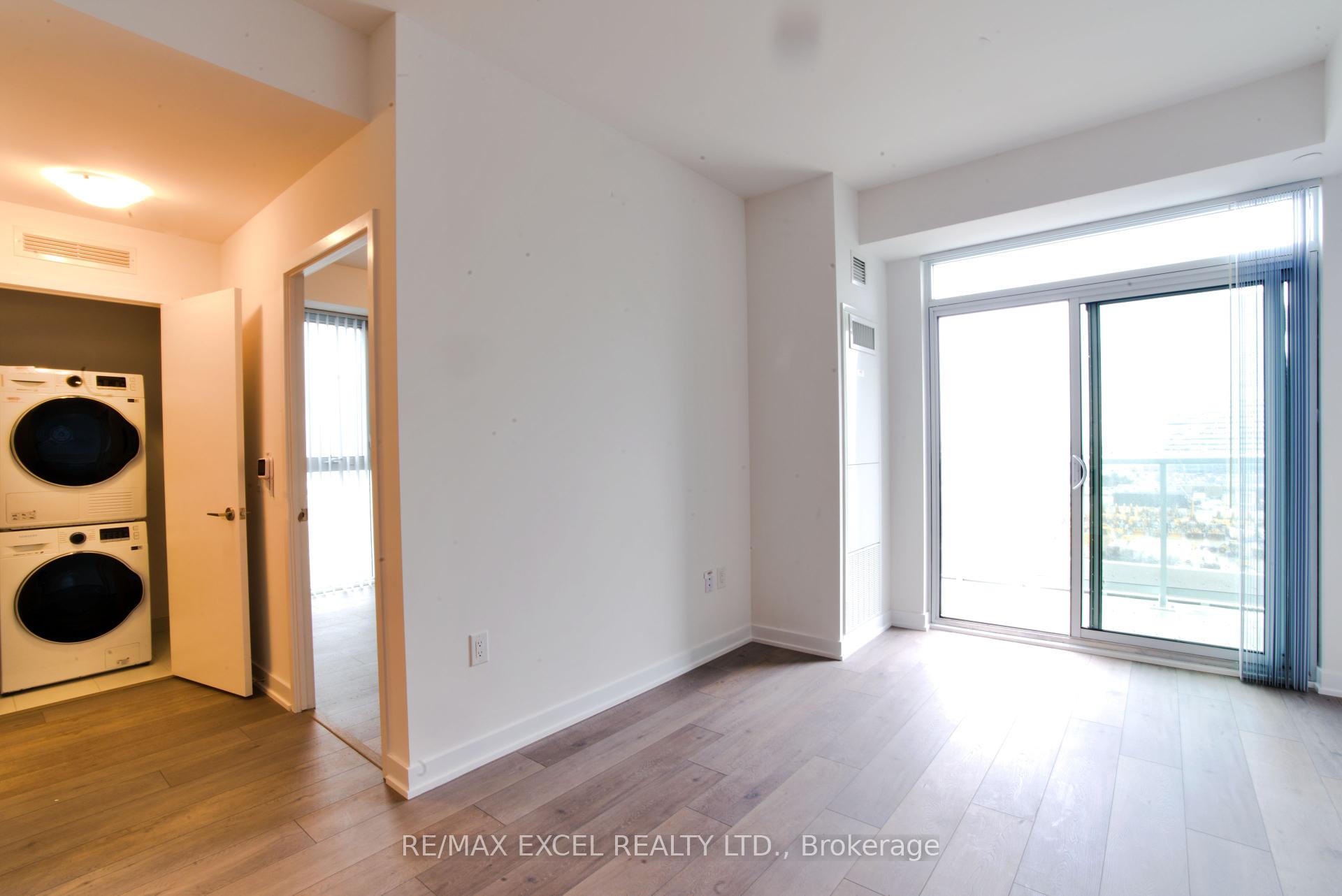 1 Bedroom Condo at 38 Honeycrisp, Vaughan For sale
