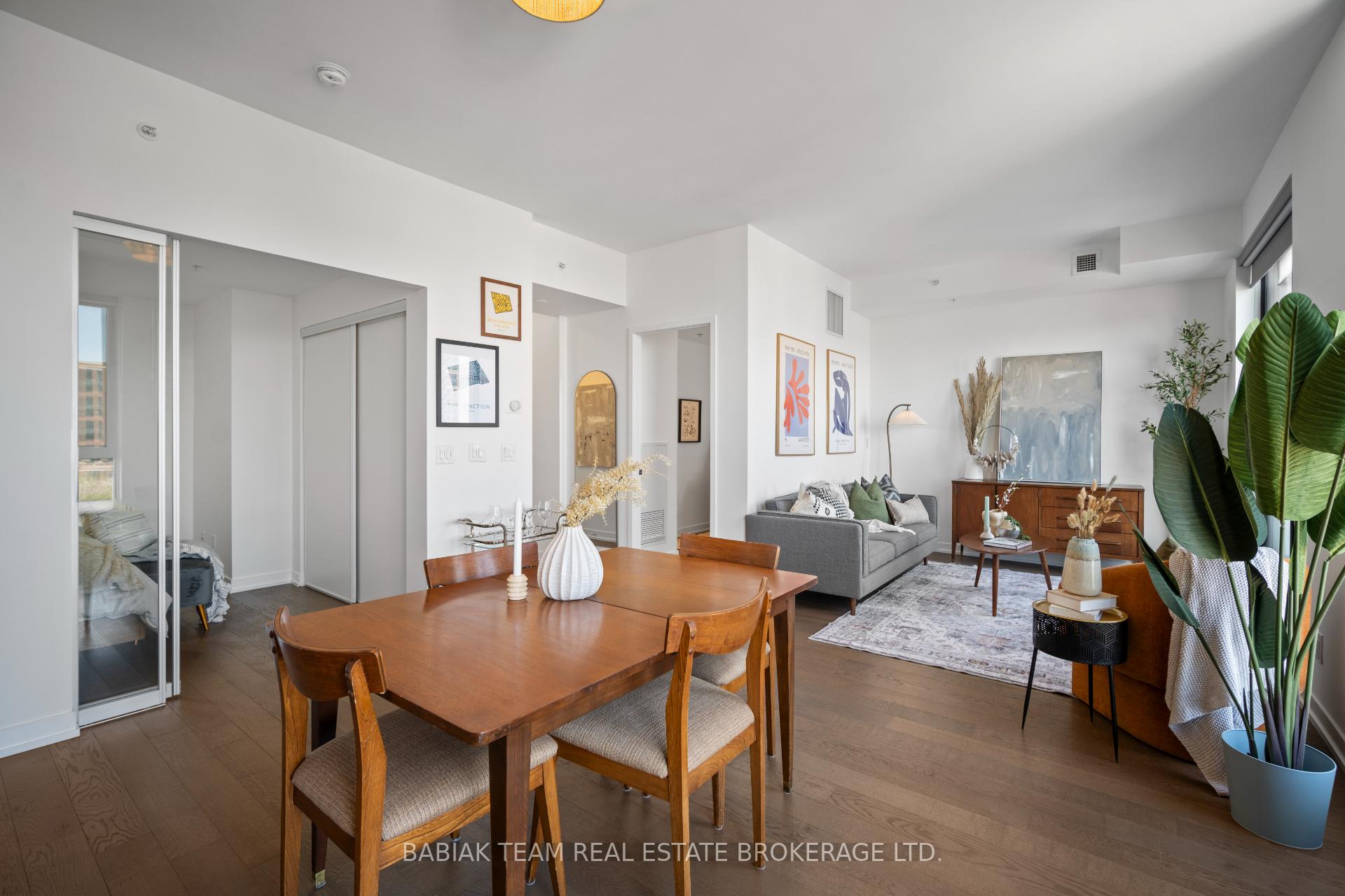 2 Bedrooms Condo at 530 Indian,  Toronto For sale