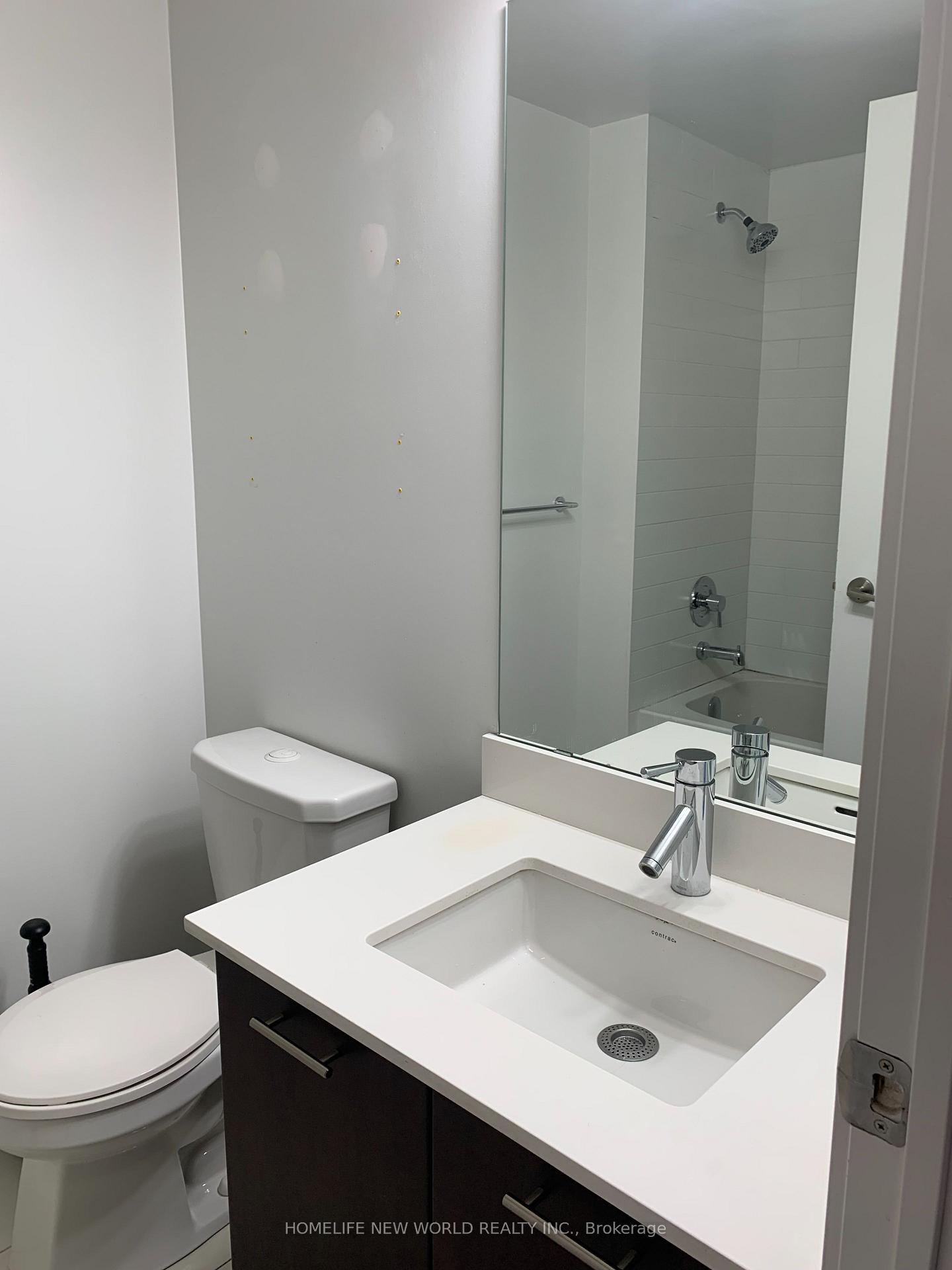 2 Bedrooms Condo at 2220 Lake Shore, Toronto For sale