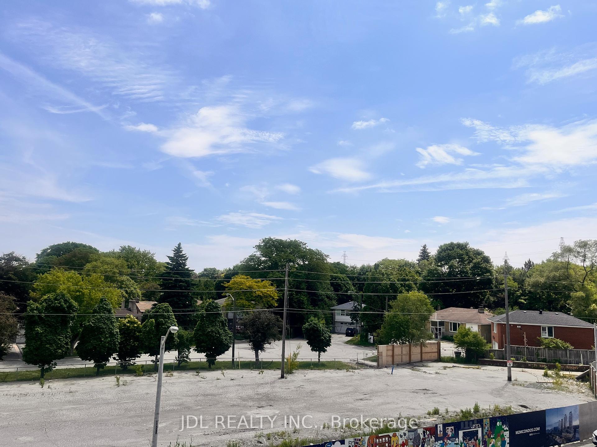 3 Bedrooms Condo at 7 Golden Lion, Toronto For sale