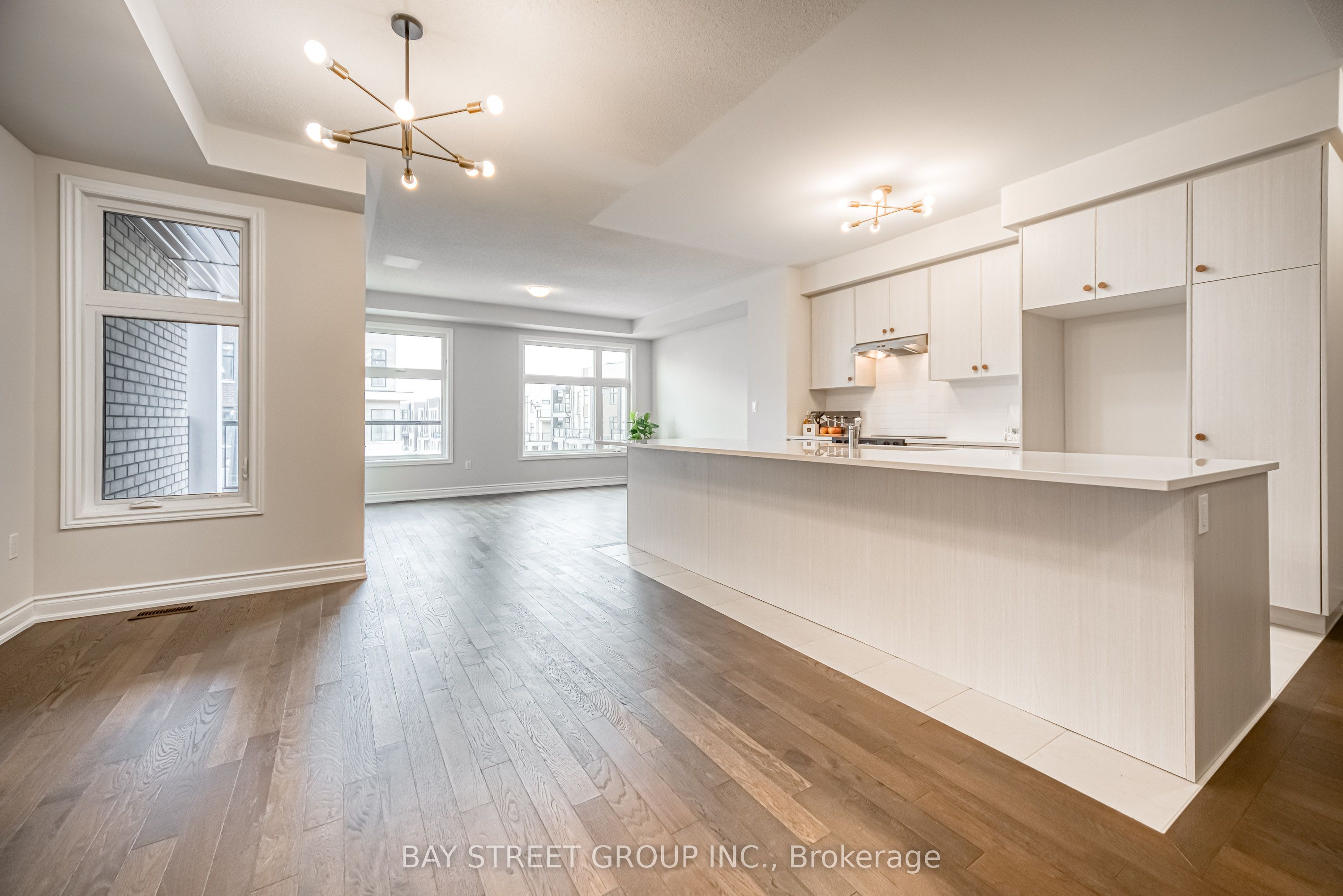 1411 Courtleigh Trail