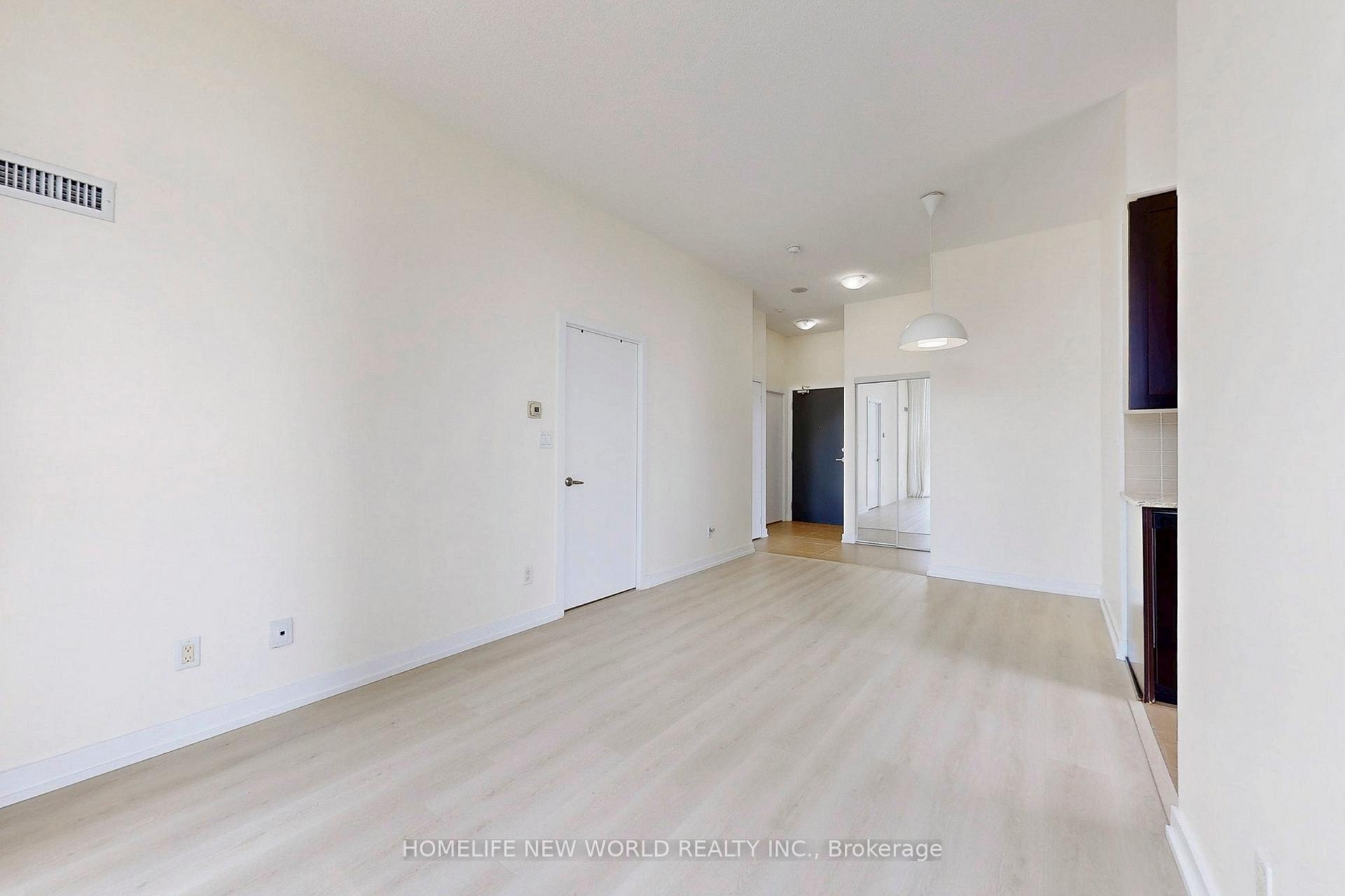 2 Bedrooms Condo at 4070 Confederation, Mississauga For sale