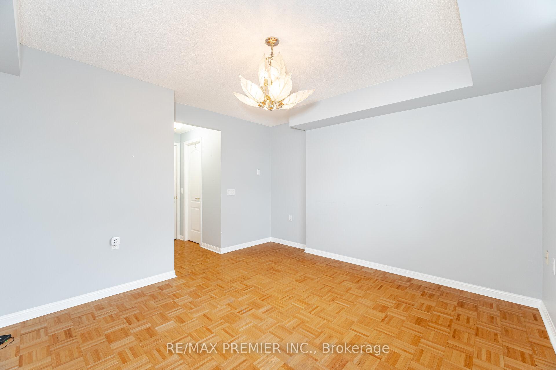 1 Bedroom Condo at 2502 Rutherford,  Vaughan For sale