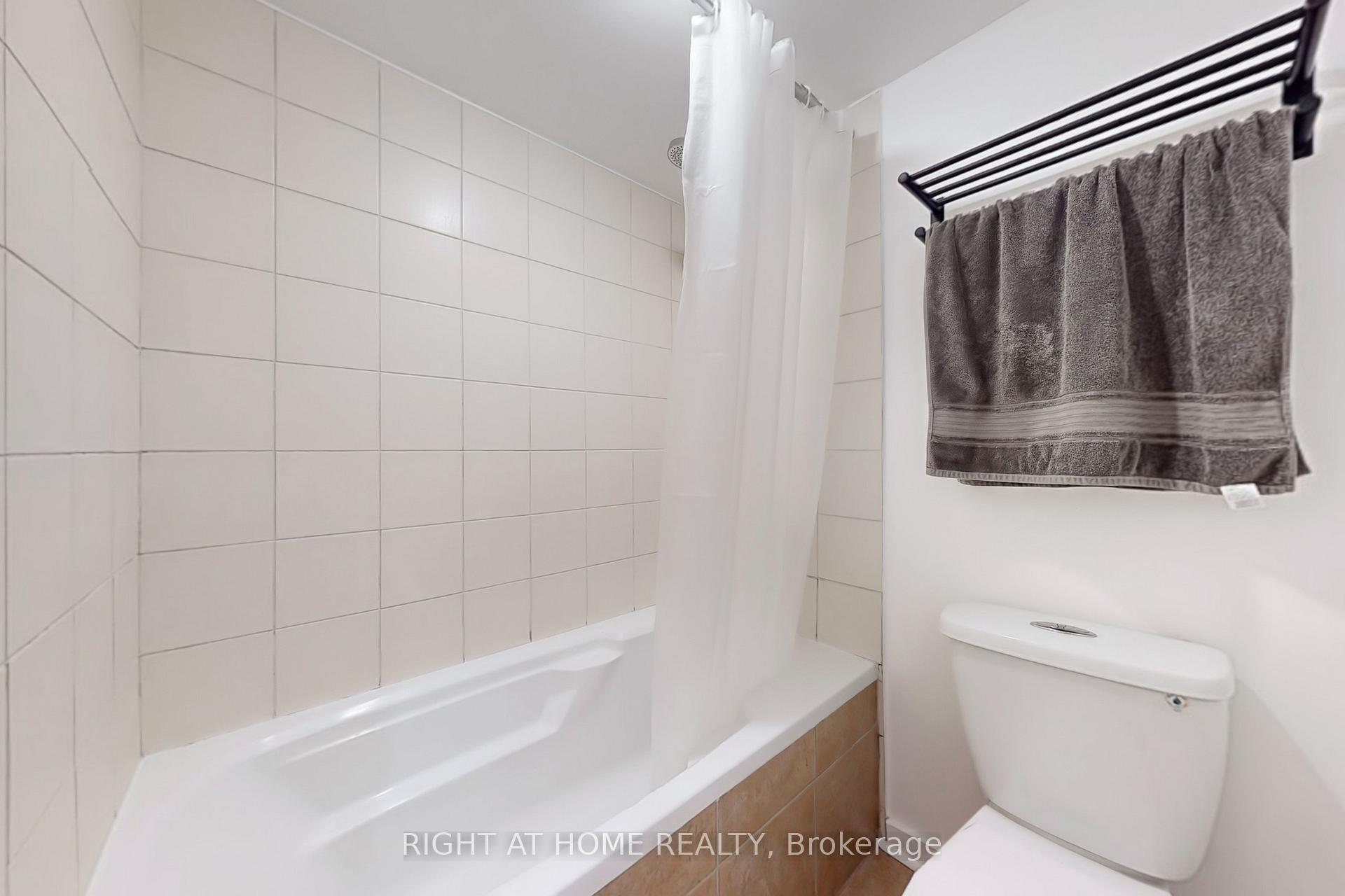 1 Bedroom Condo at 75 Dalhousie, Toronto For sale