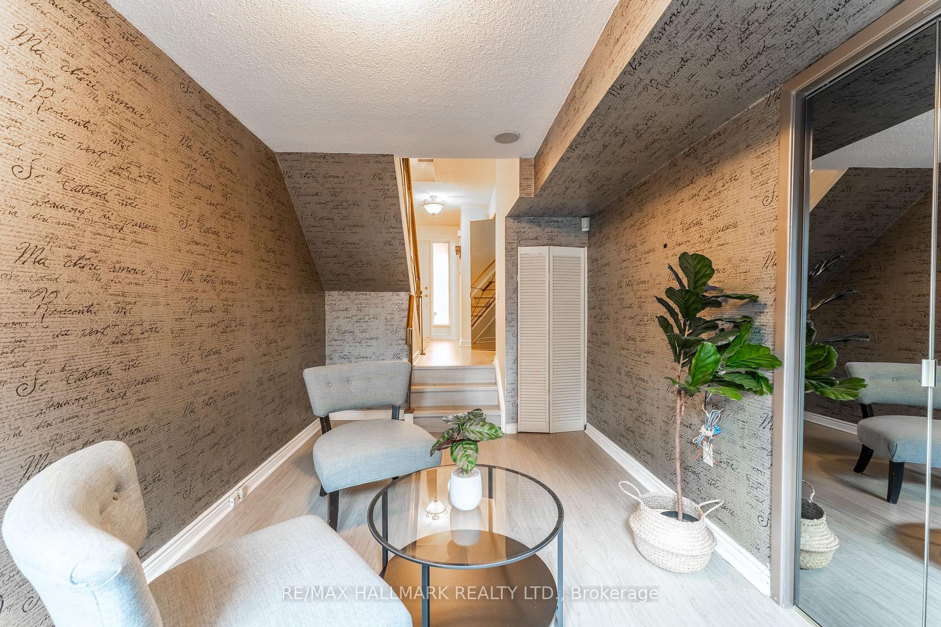 3 Bedrooms Condo at 60 Bards Walkway, Toronto For sale