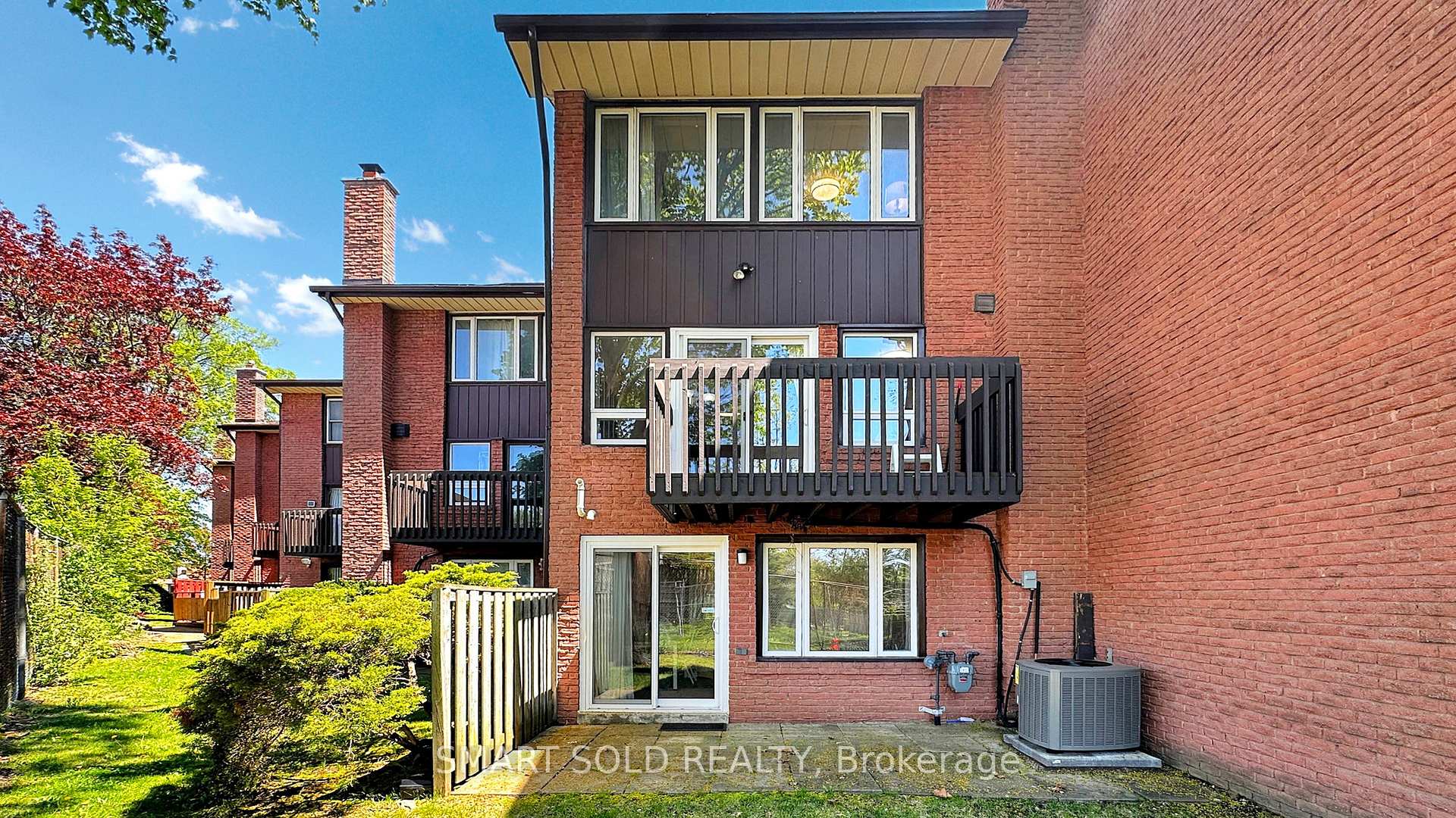3 Bedrooms Condo at 2606 Midland, Toronto For sale