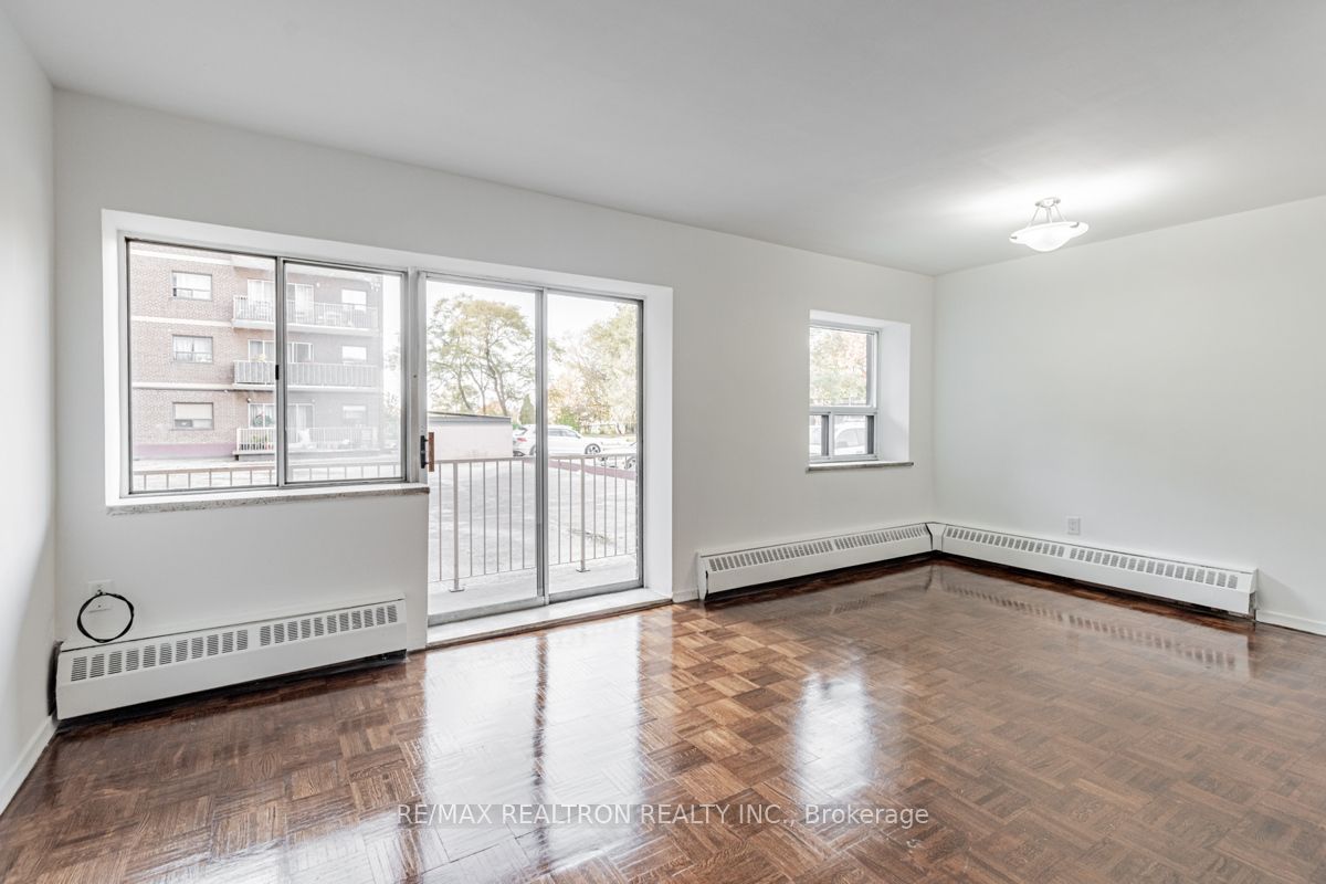 #101 - 1524 Lawrence Avenue, Toronto, ON M6L 1B7