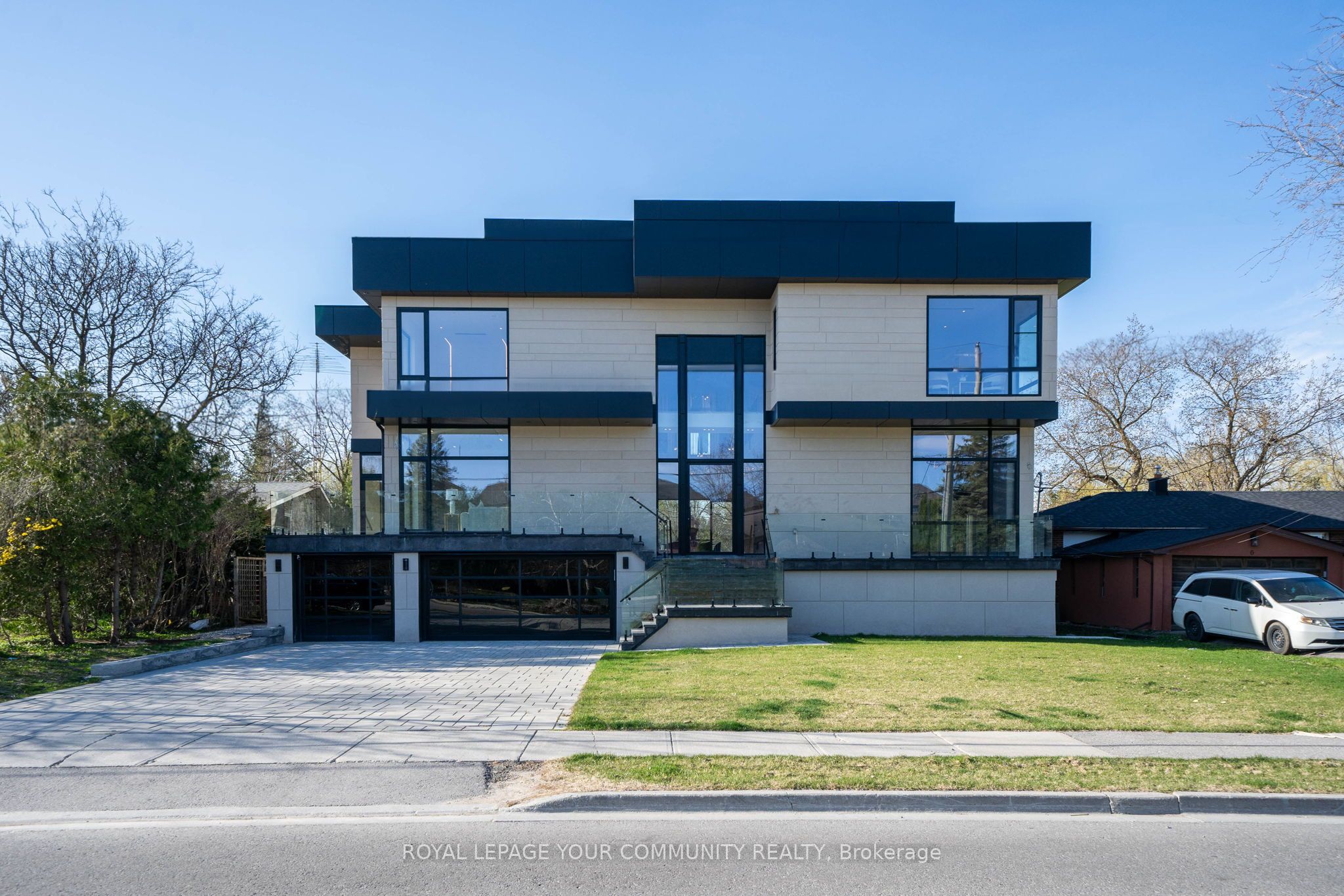 8 Poplar Drive