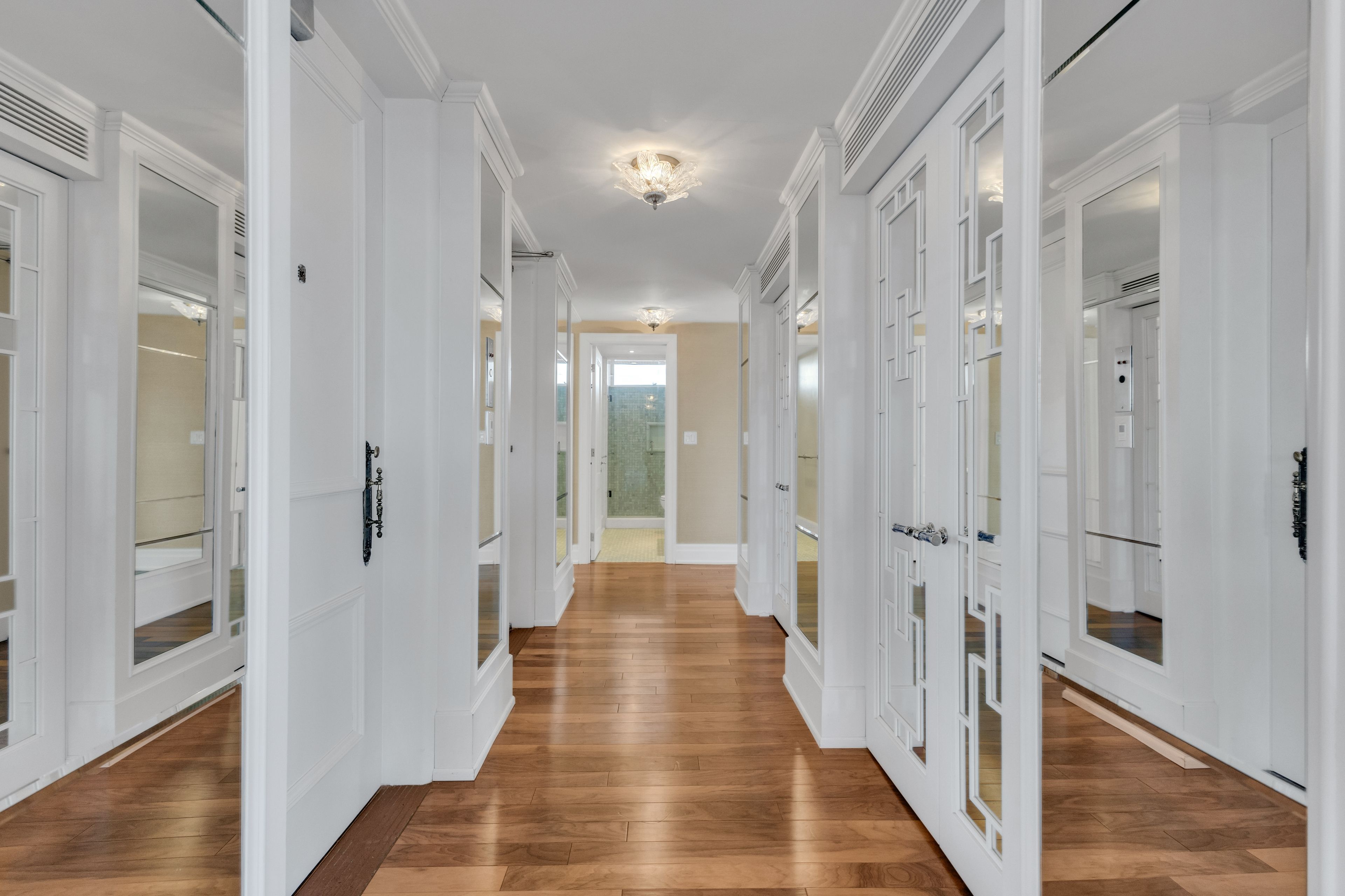 2600 Bathurst Street 801