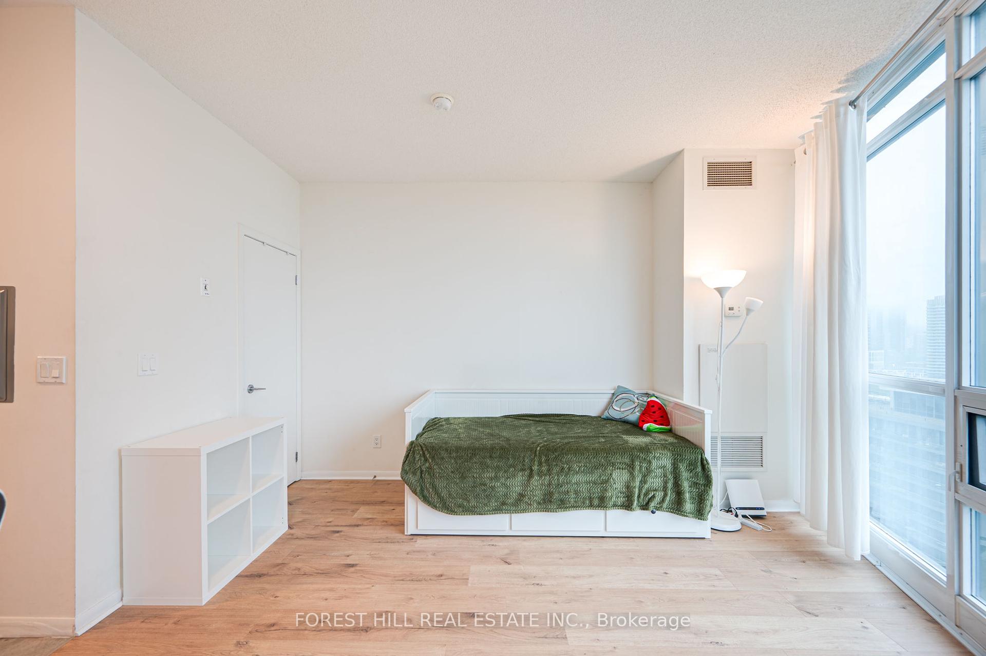 Condo at 219 Fort York, Toronto For sale