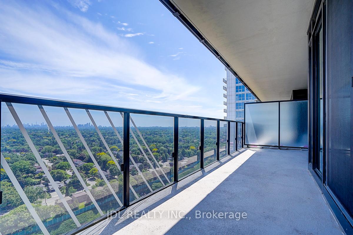 3 Bedrooms Condo at 95 Mcmahon, Toronto For sale