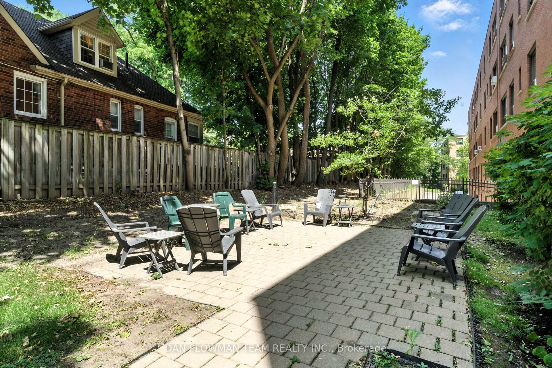 1 Bedroom Co-op at 2550 Bathurst, Toronto For sale