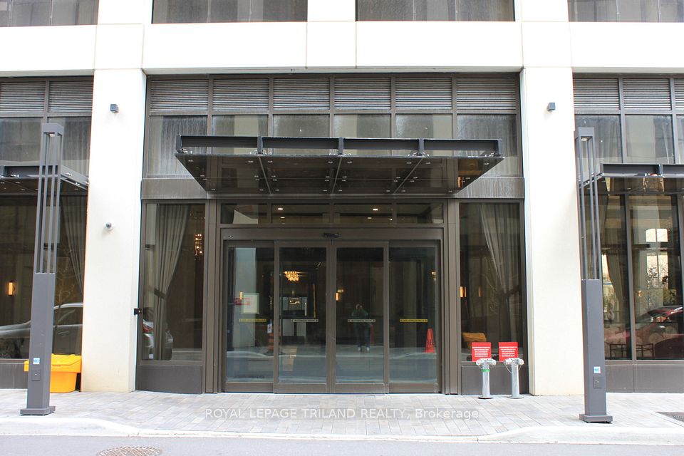 30 Elm