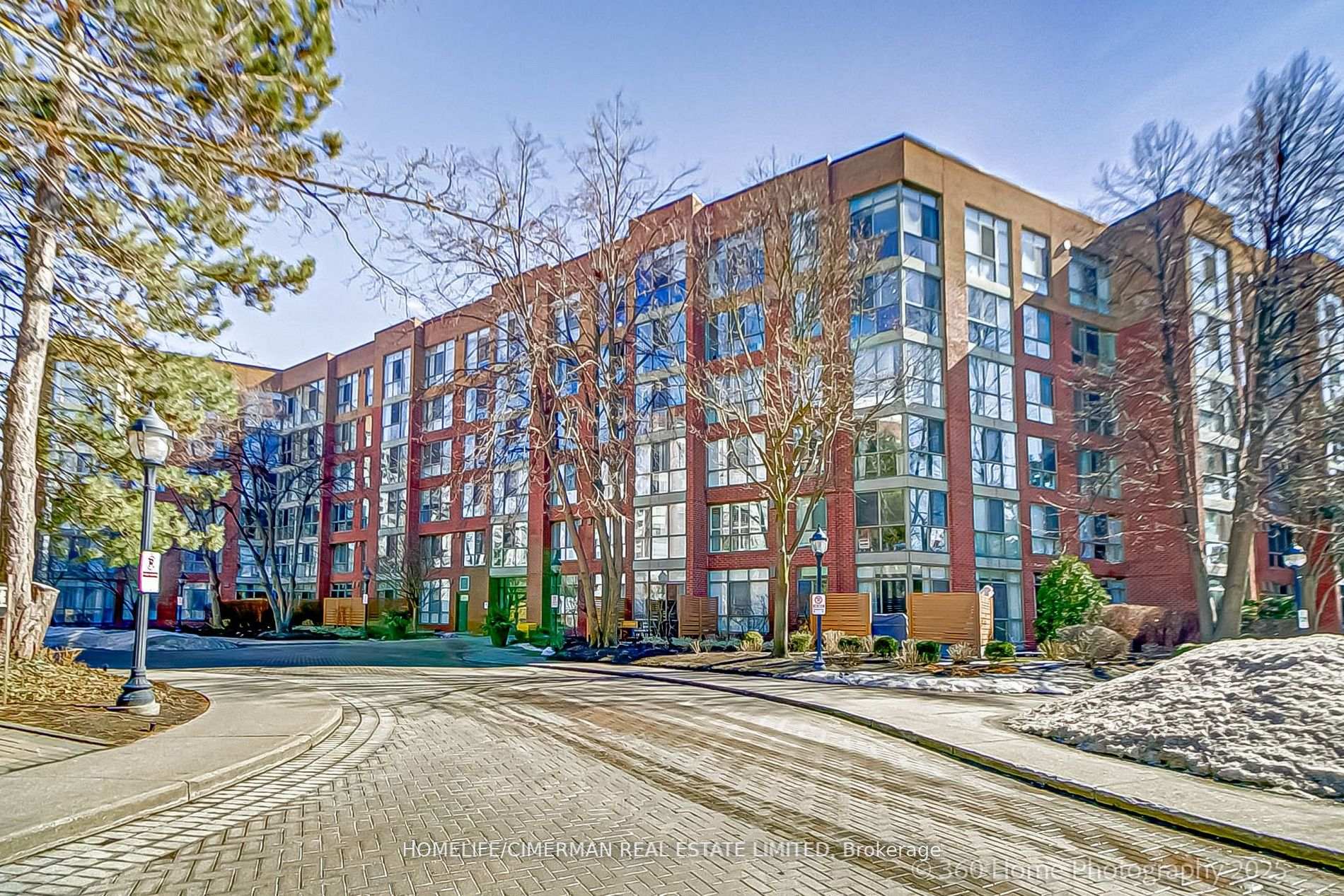 2 Bedrooms Condo at 20 Southport, Toronto For sale
