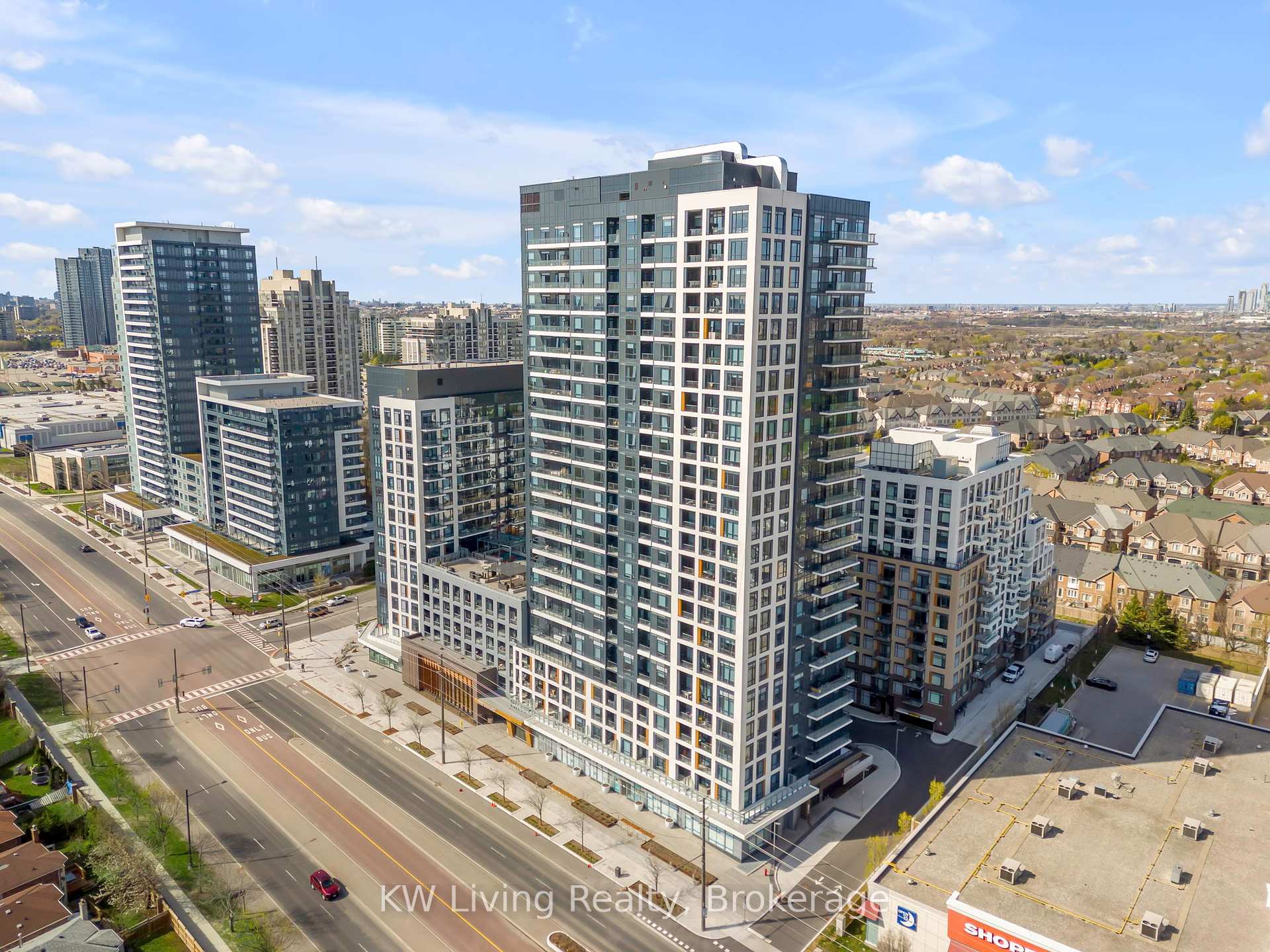 1 Bedroom Condo at 7950 Bathurst, Vaughan For sale