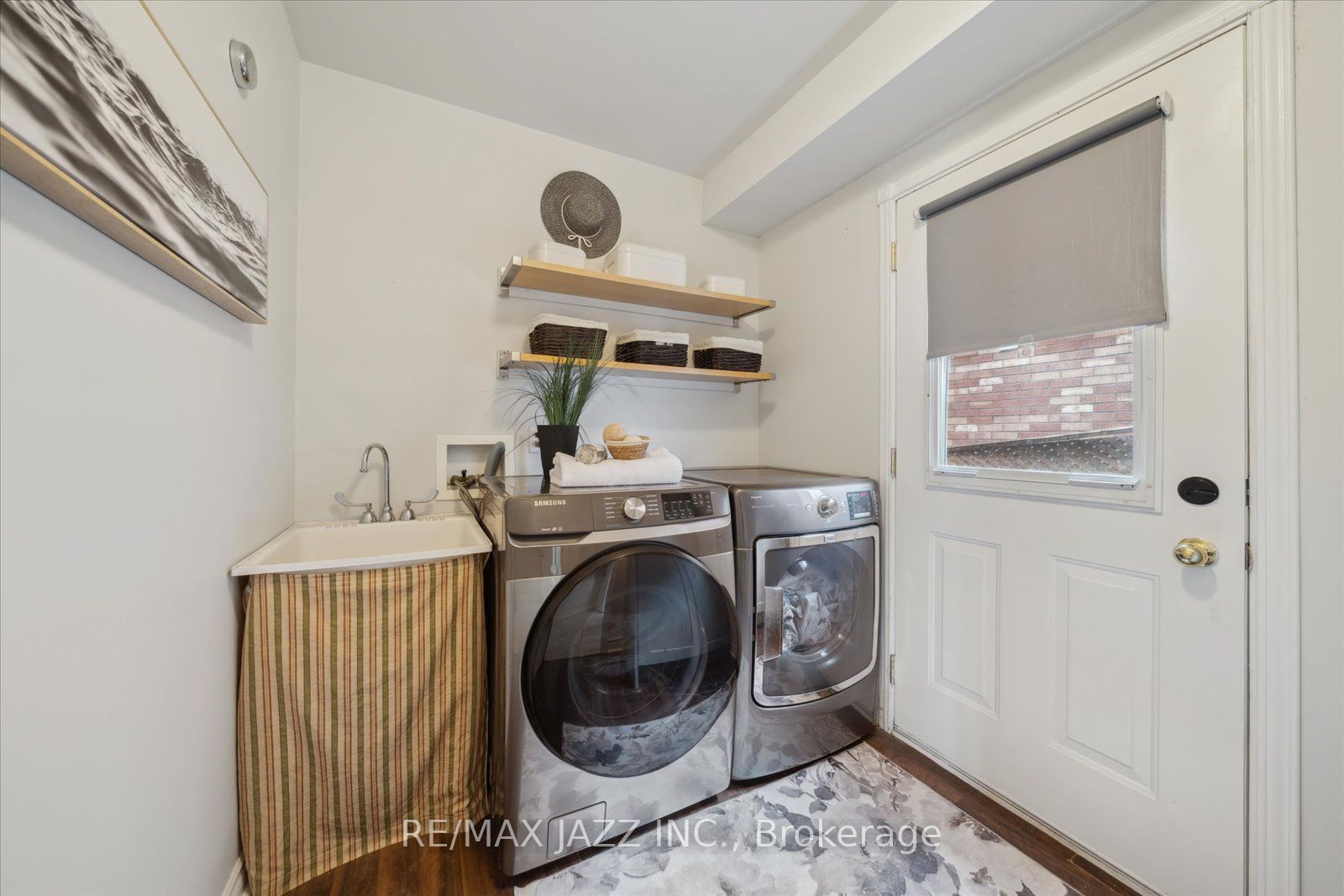 11 Griffen Place