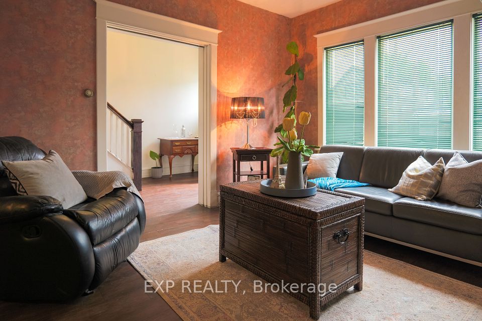 111 Park Row, Hamilton, ON L8H 4E5