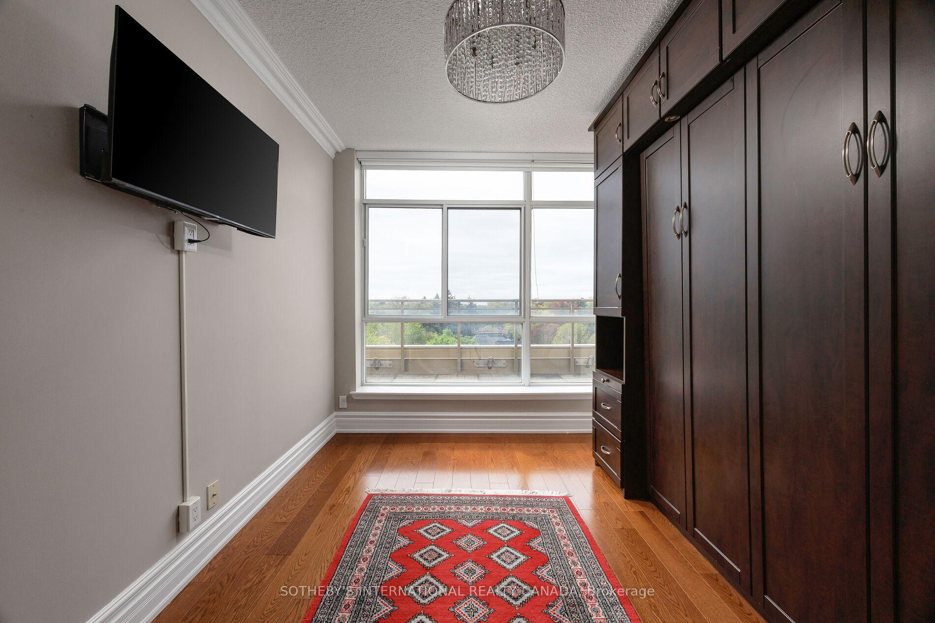 2 Bedrooms Condo at 935 Royal York, Toronto For sale