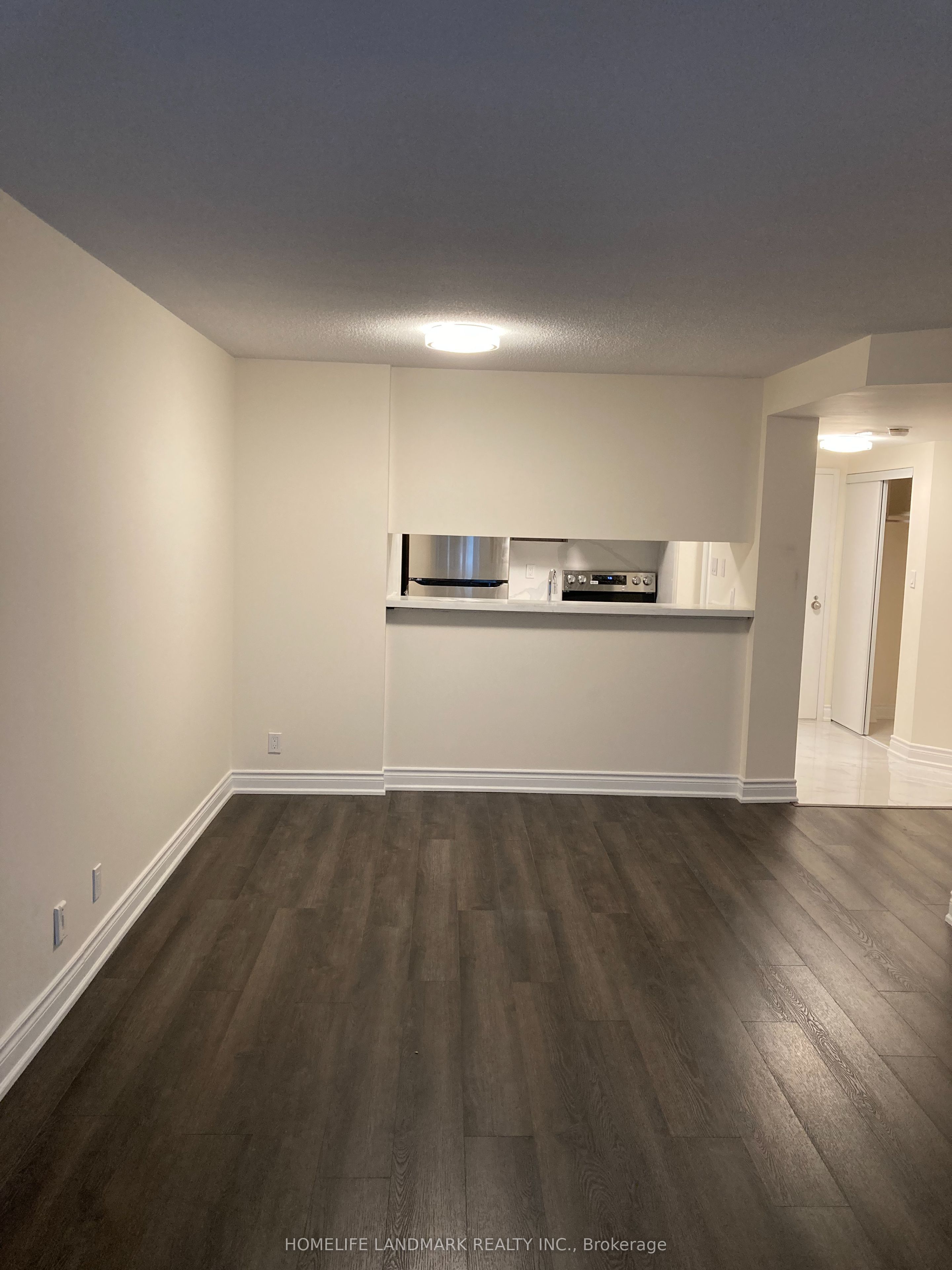 711 Bay Street, #1020