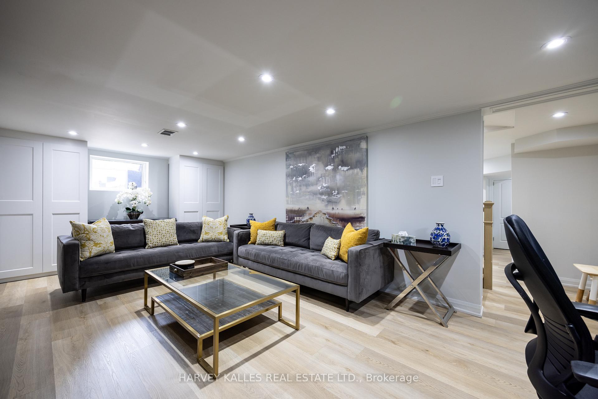 84 Kimbark Boulevard