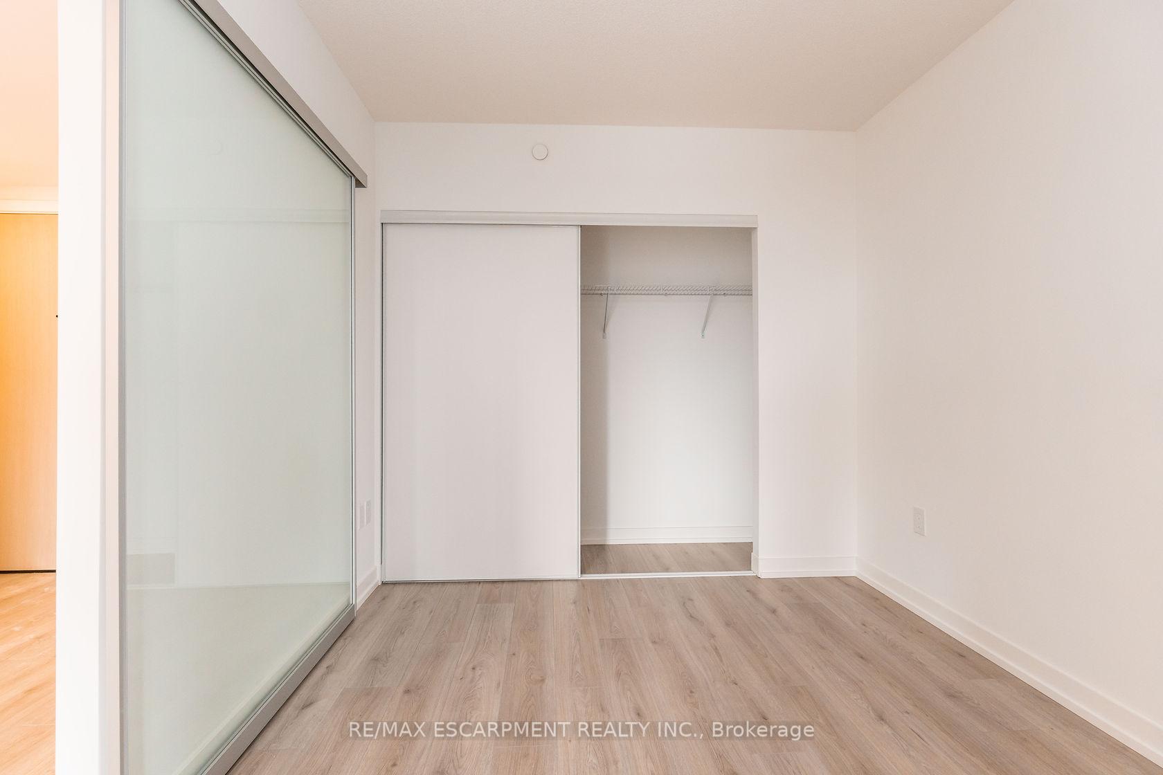 2 Bedrooms Condo at 395 Bloor, Toronto For sale