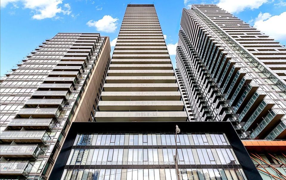 28 Wellesley