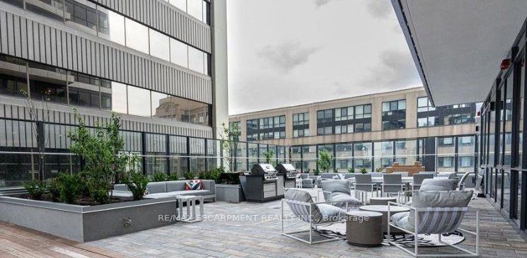 2 Bedrooms Condo at 395 Bloor, Toronto For sale
