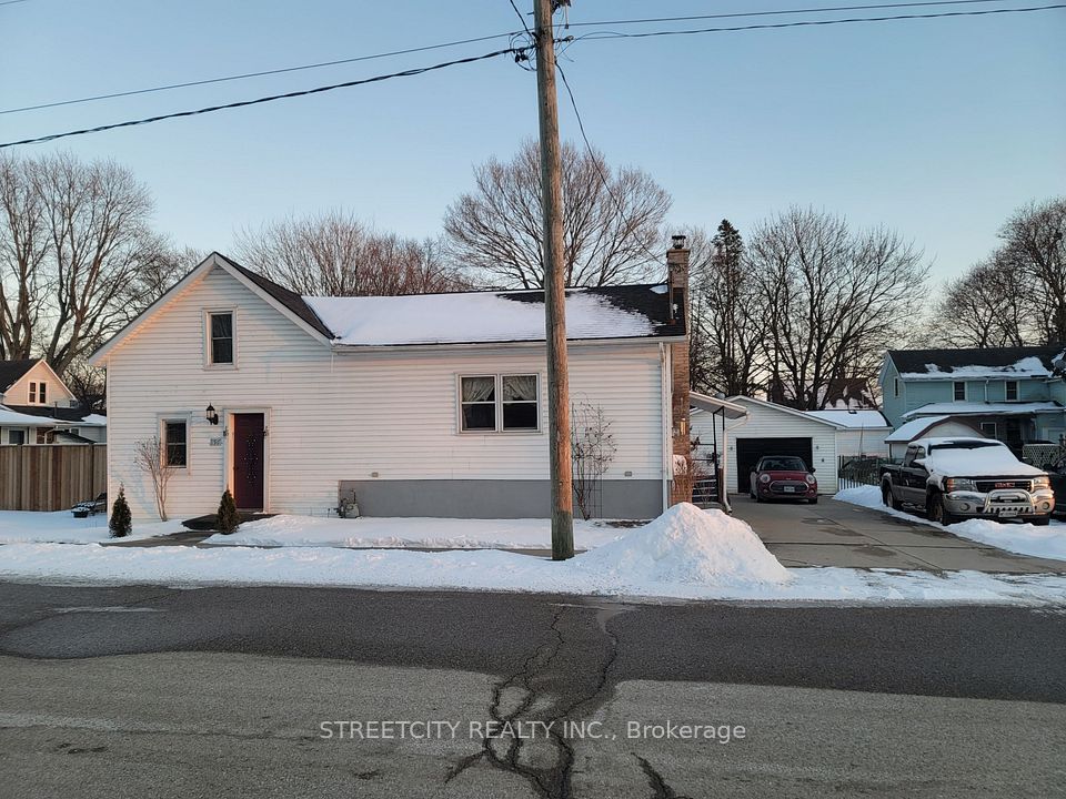 156 Maple
