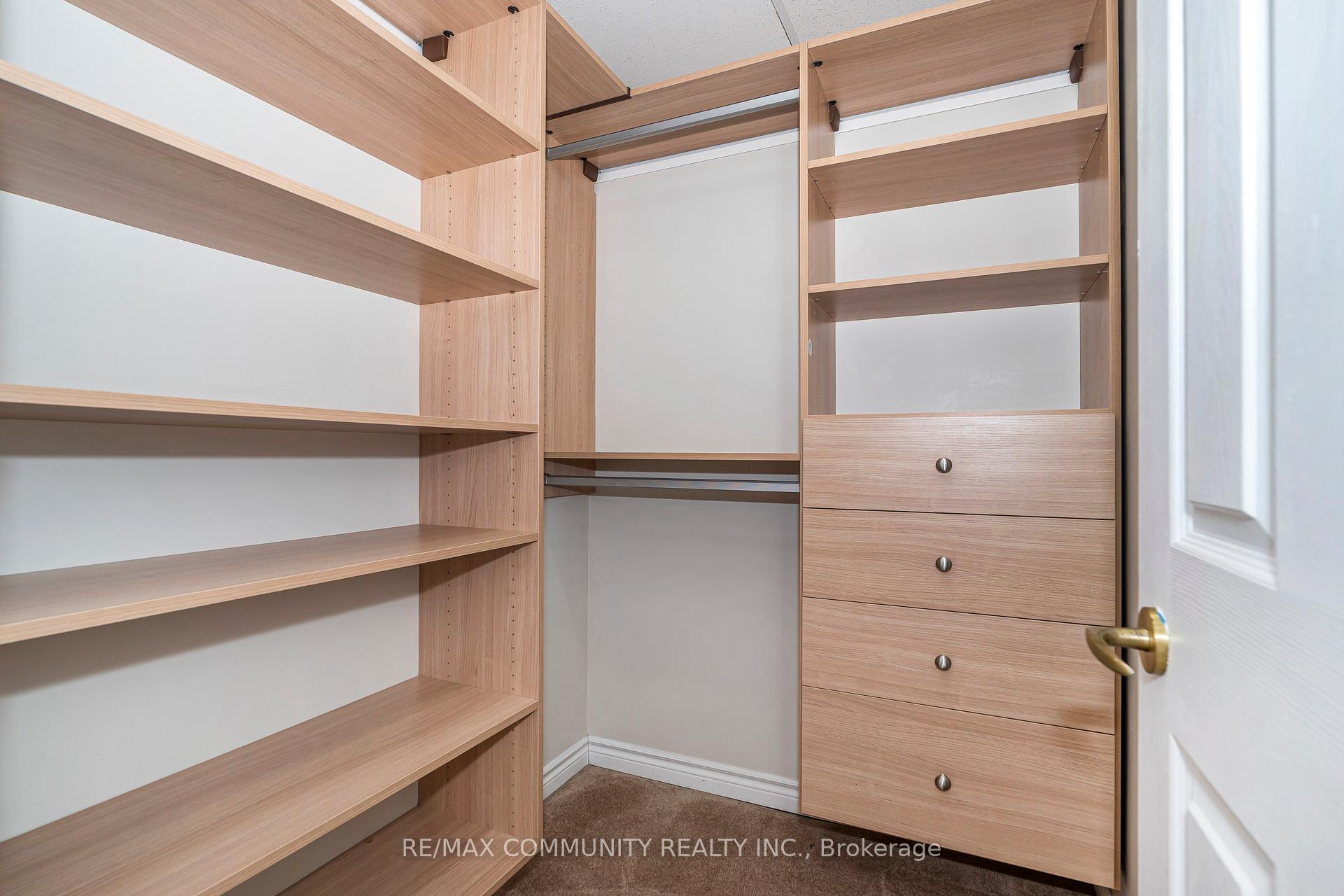 1 Bedroom Condo at 980 Yonge,  Toronto For sale