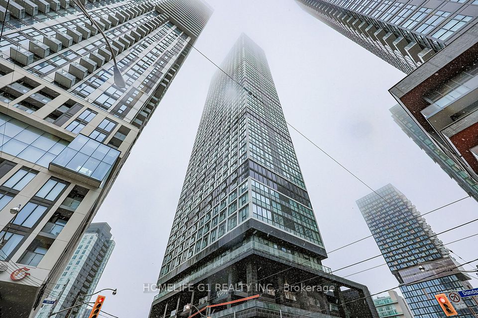 181 Dundas