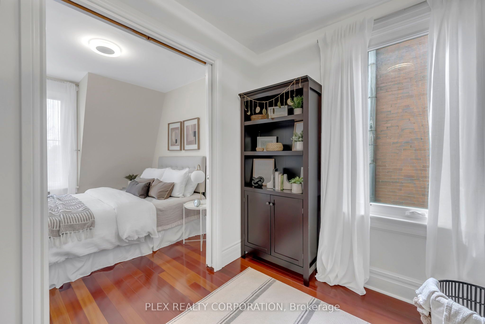52 Poucher Street