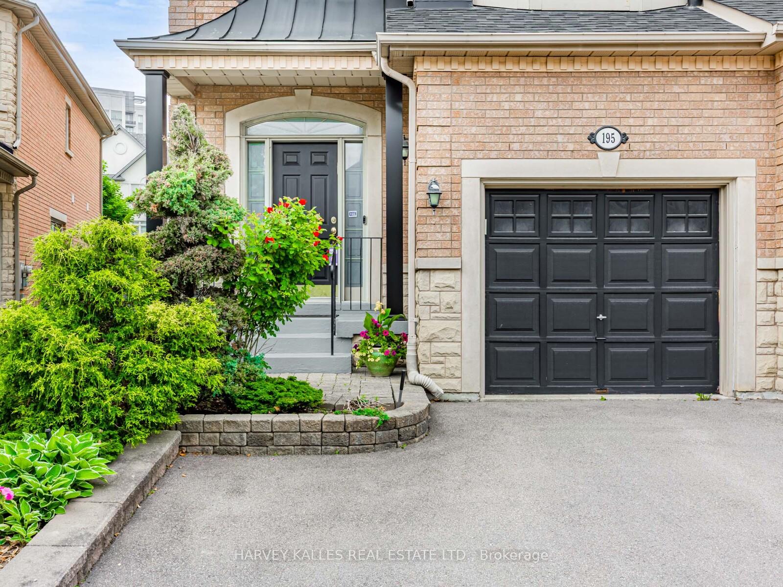 195 Kingsbridge Circle