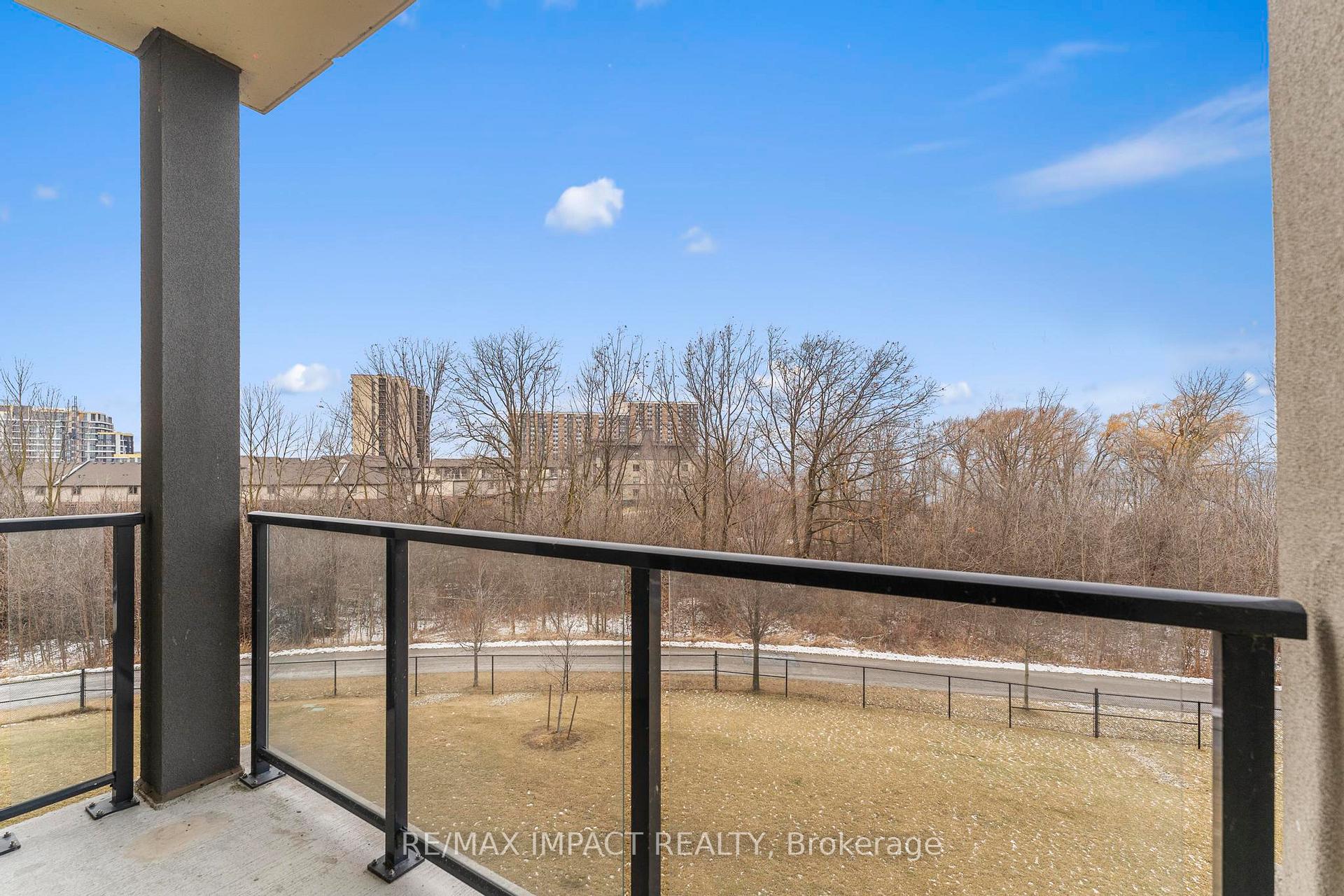 2 Bedrooms Condo at 125 Shoreview,  Hamilton For sale