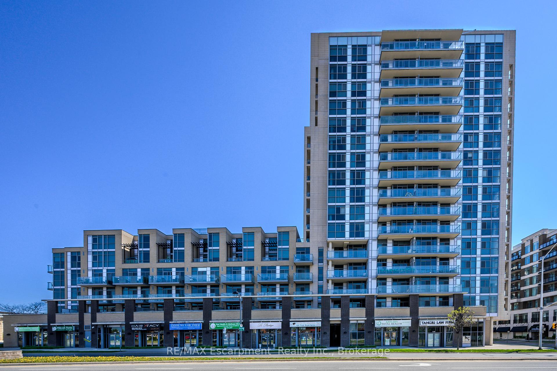2 Bedrooms Condo at 1940 Ironstone, Burlington For sale